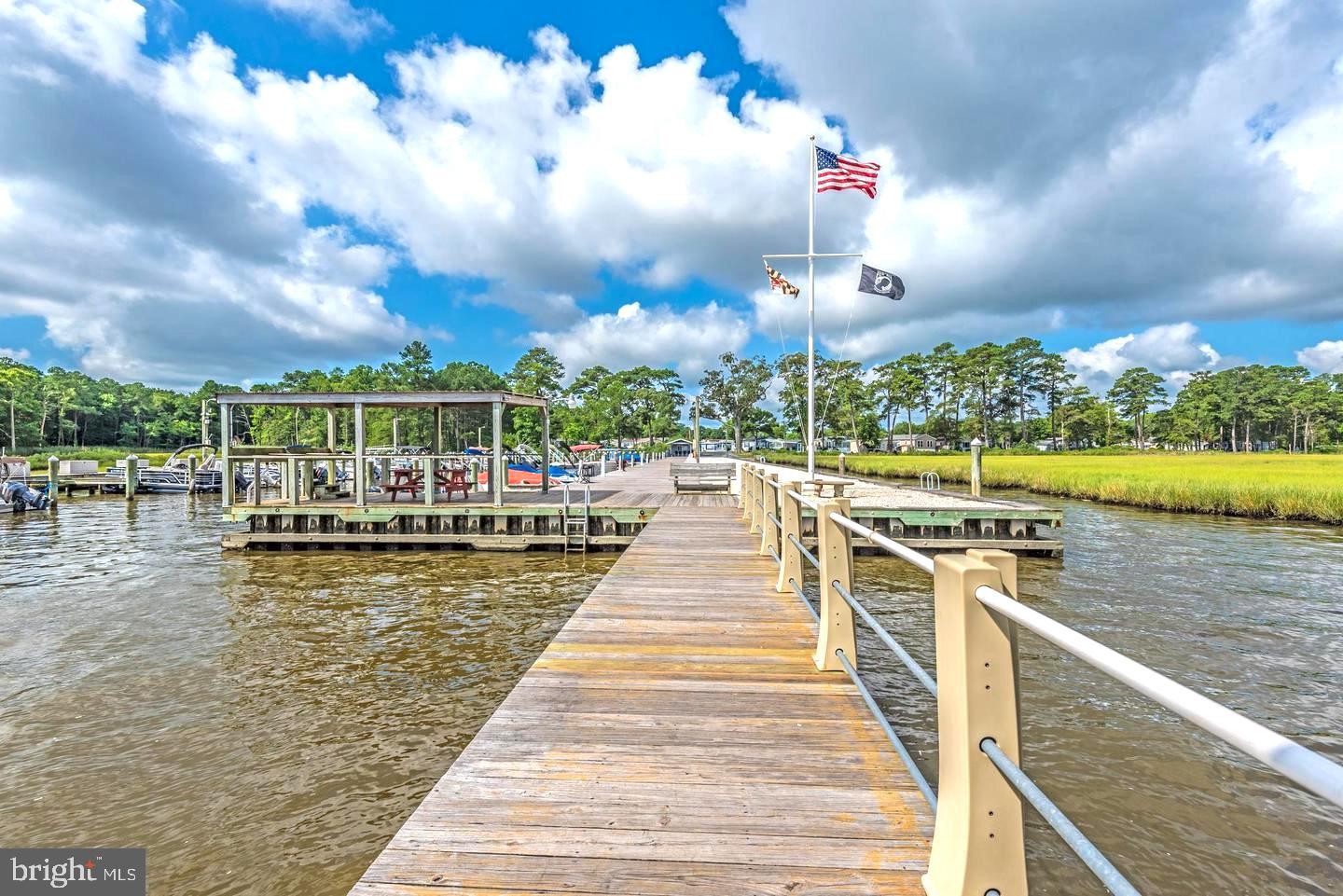 WHITE HORSE PARK III - Residential