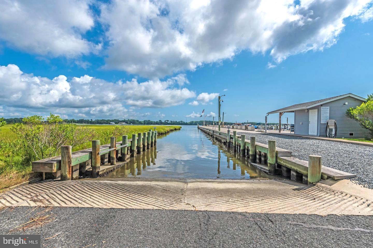 WHITE HORSE PARK III - Residential