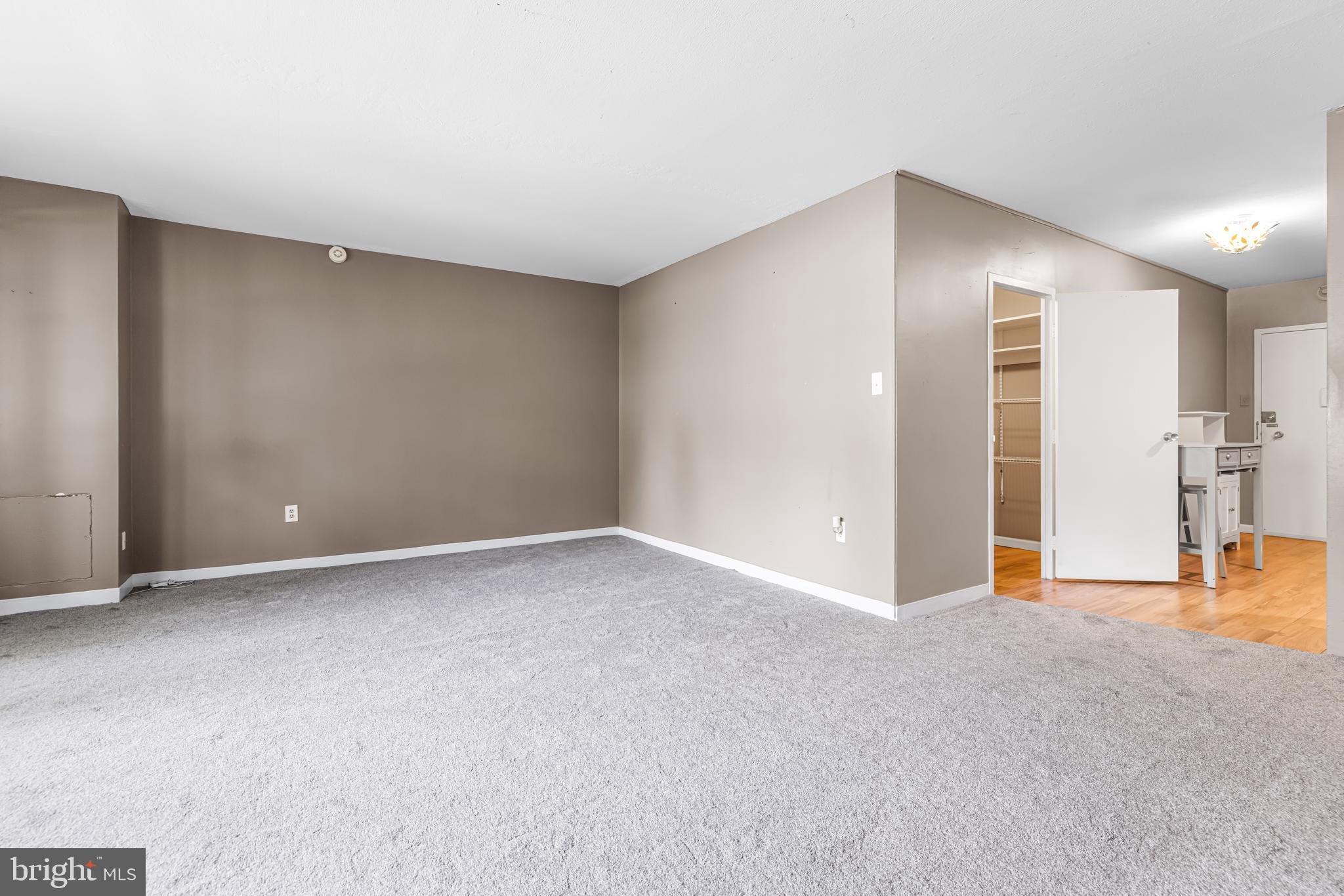 ELKINS PARK HOUSE - Residential
