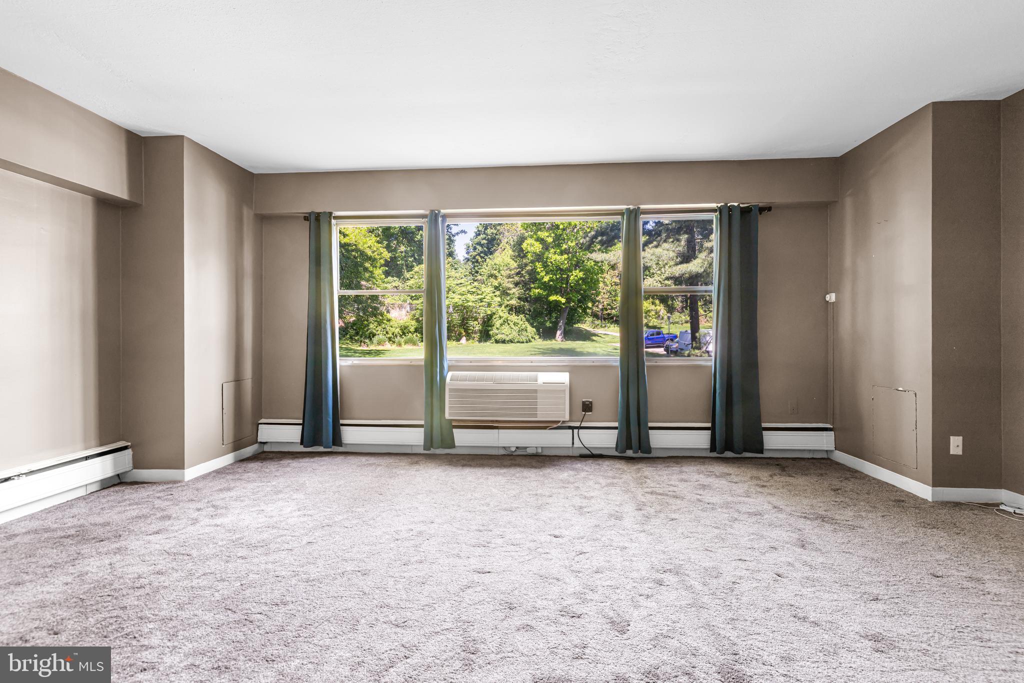 ELKINS PARK HOUSE - Residential