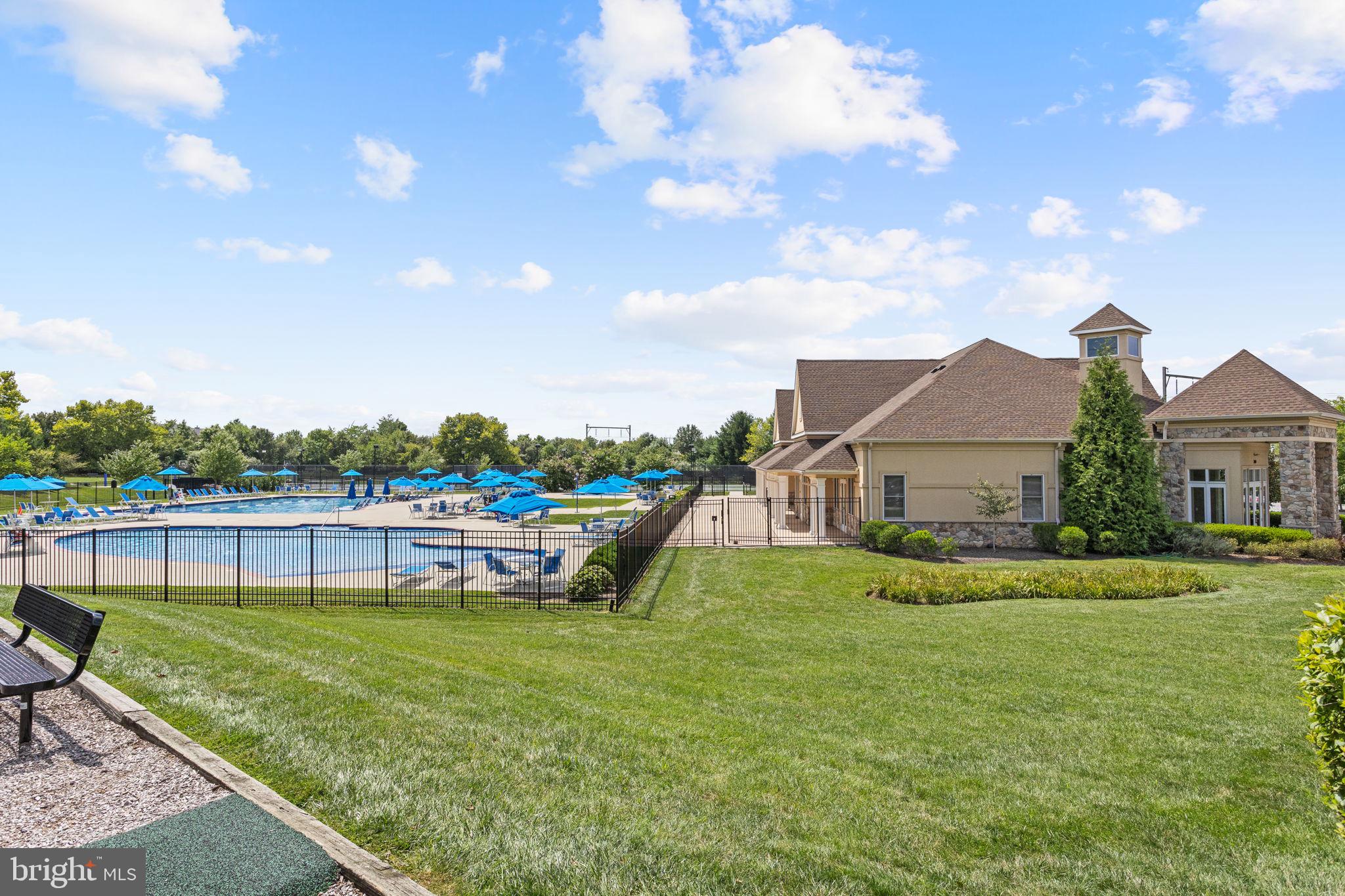 BLUE BELL CC - Residential