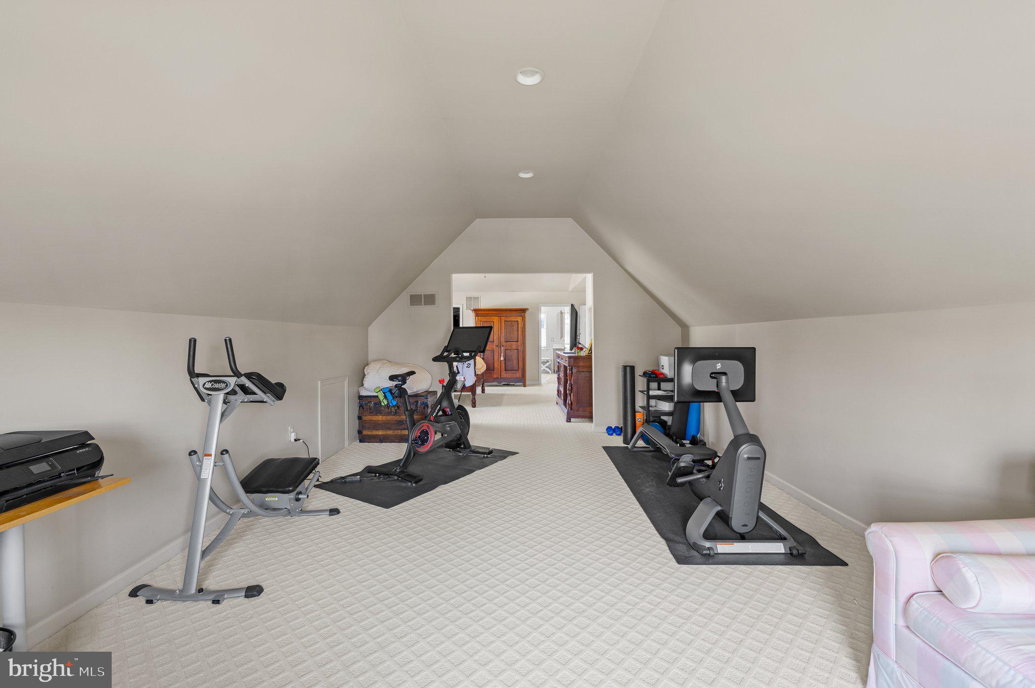 BLUE BELL CC - Residential