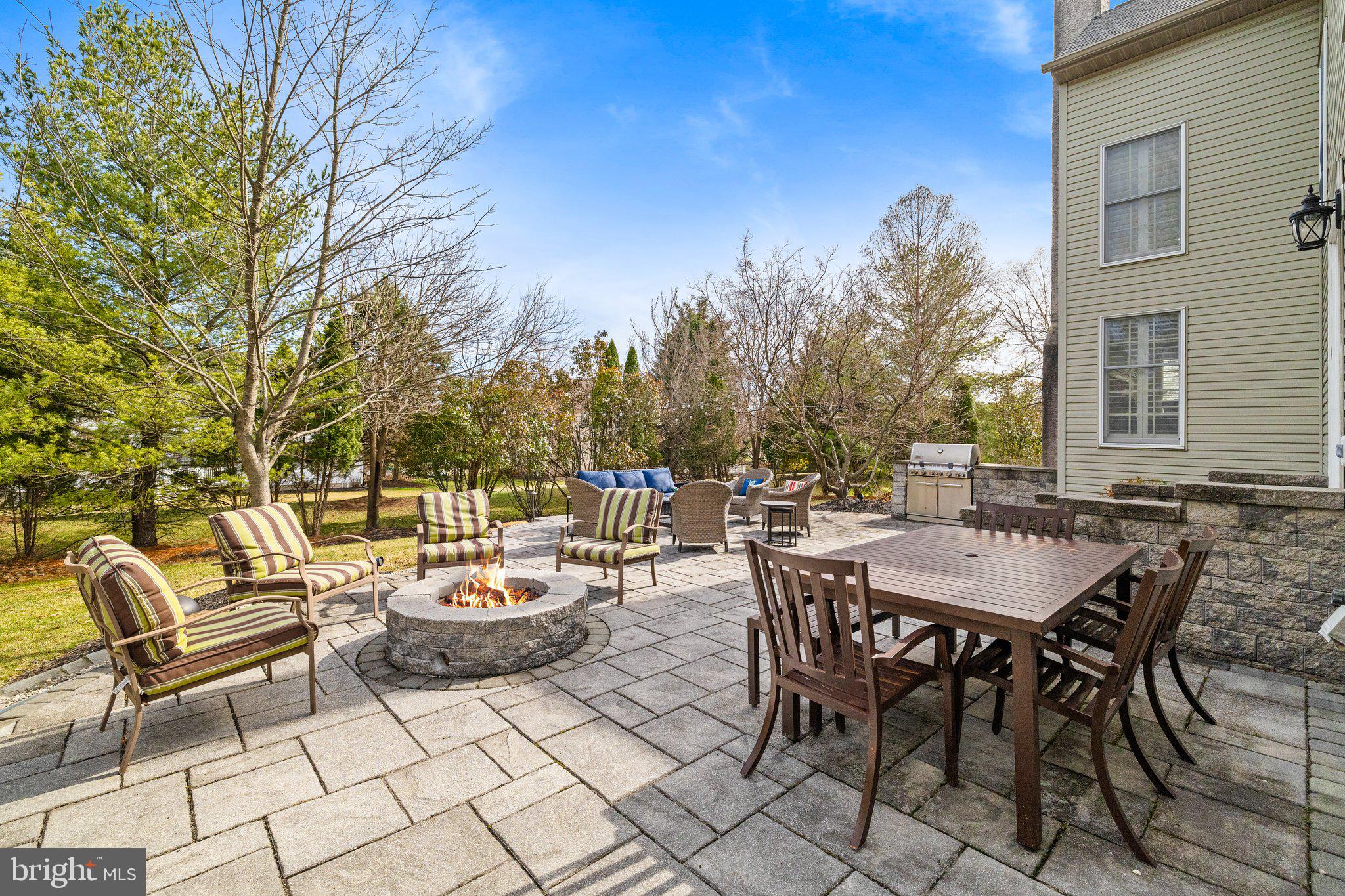 BLUE BELL CC - Residential