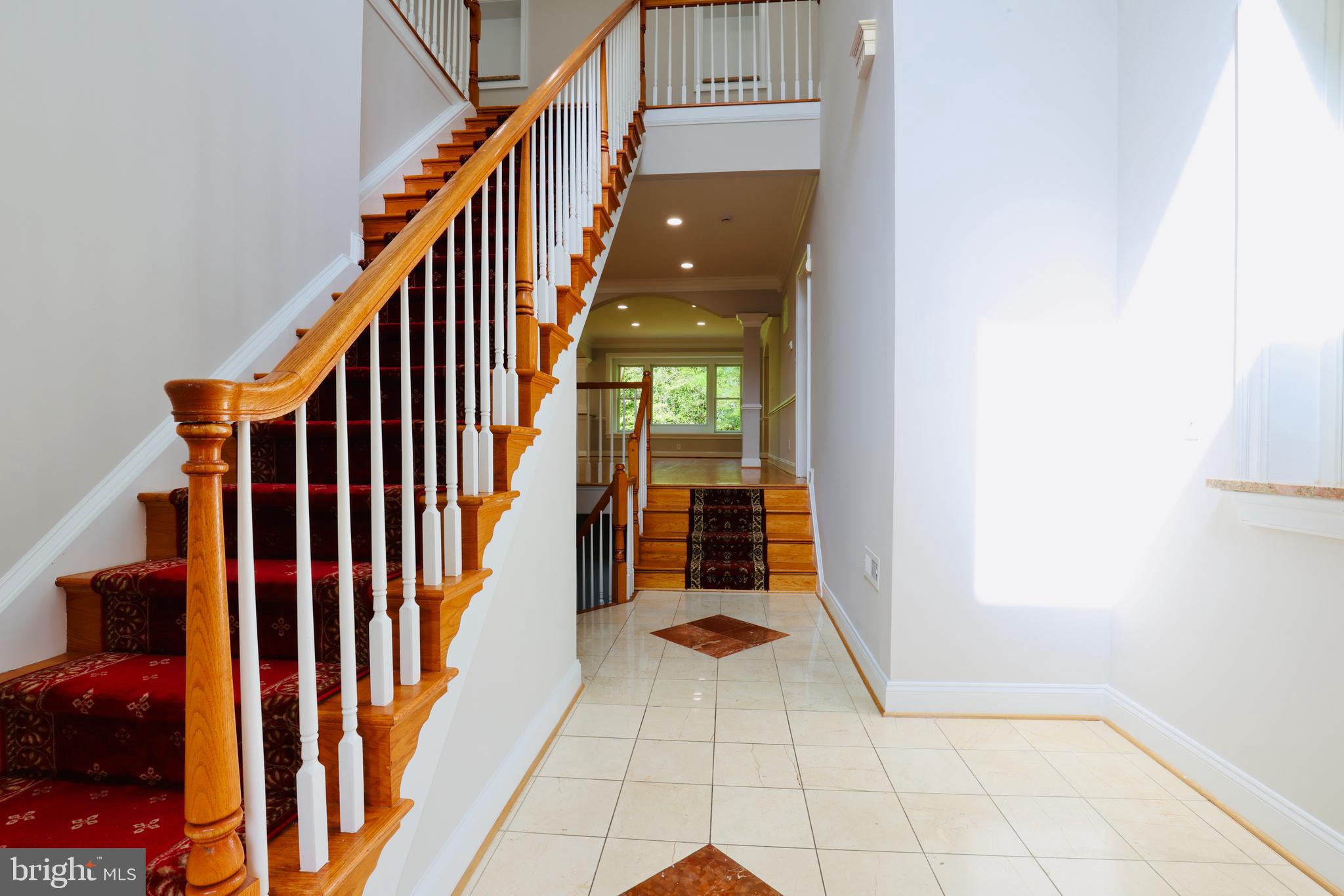 THE OAKS AT MCLEAN - Residential Lease