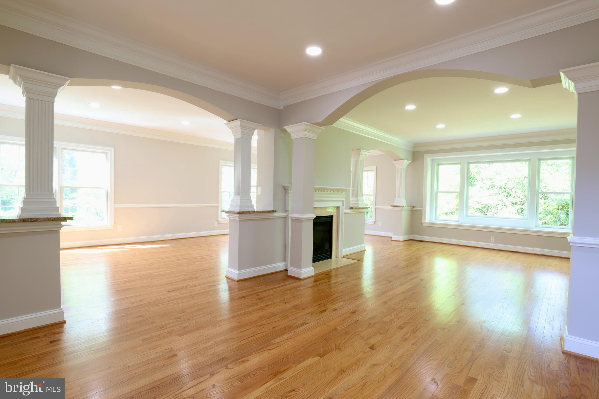 THE OAKS AT MCLEAN - Residential Lease