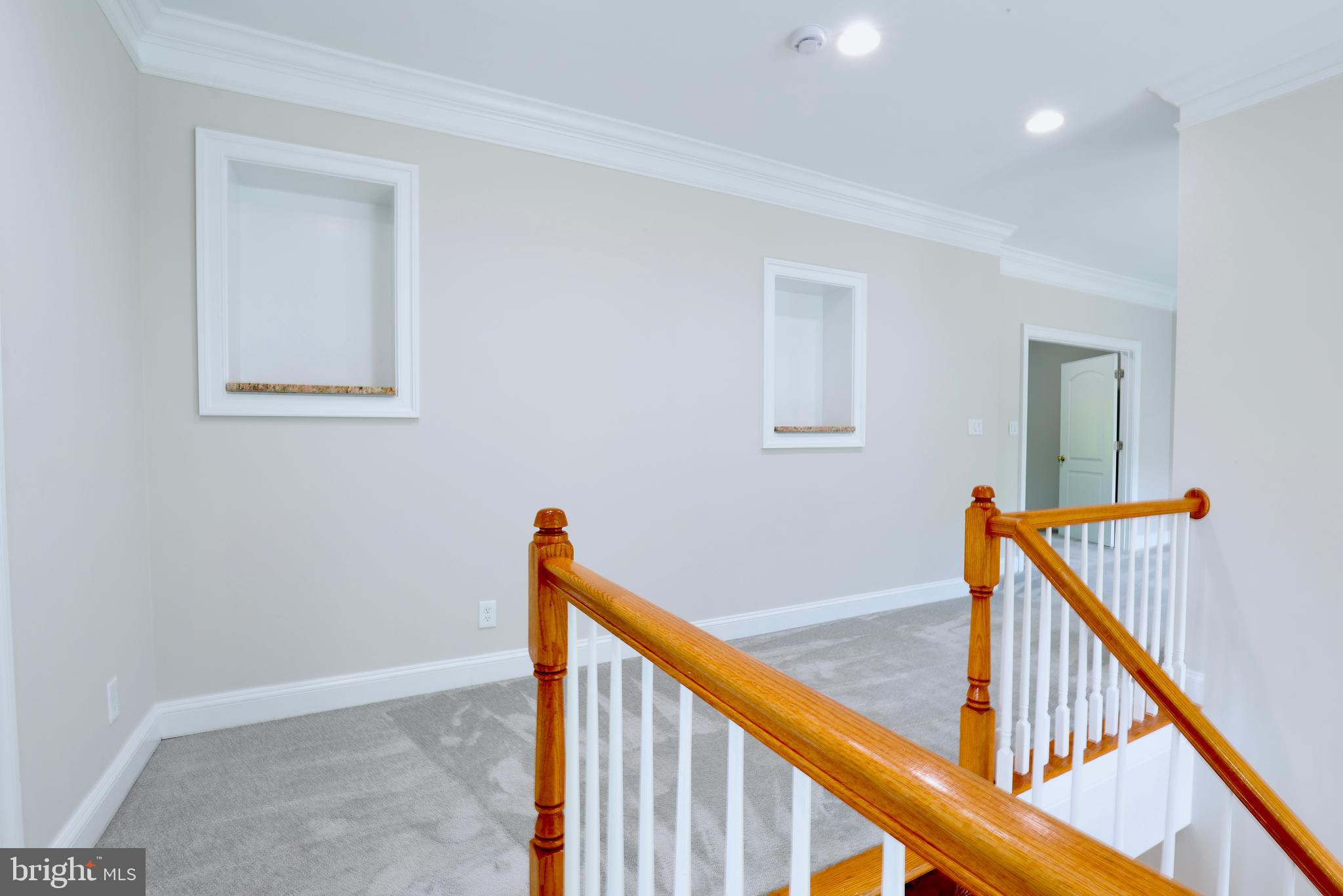 THE OAKS AT MCLEAN - Residential Lease