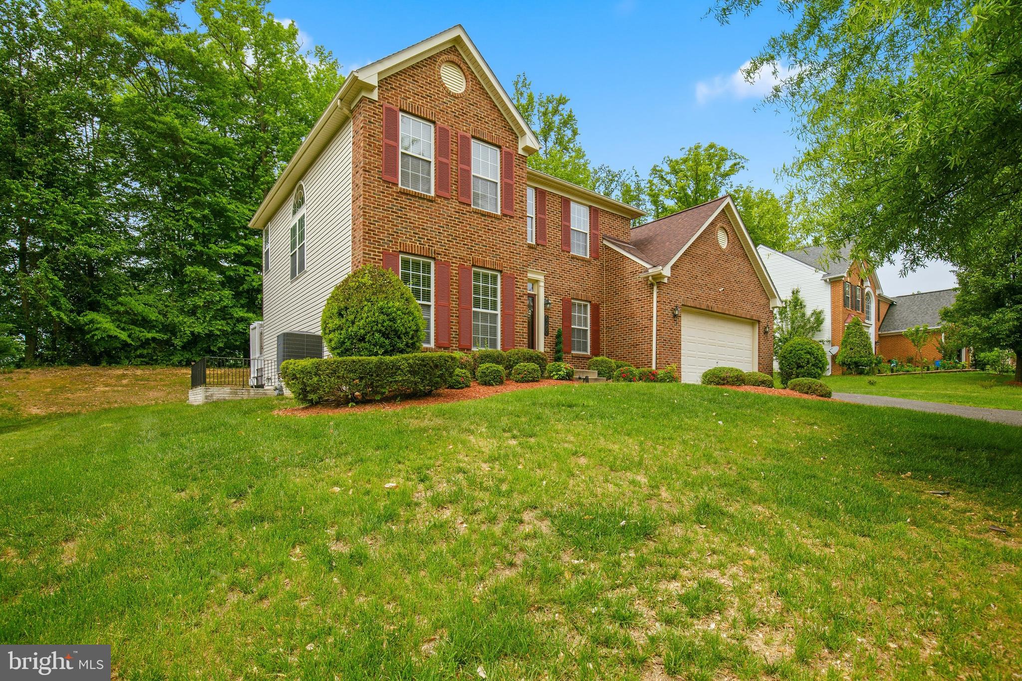 STONEGATE ESTATES - Residential