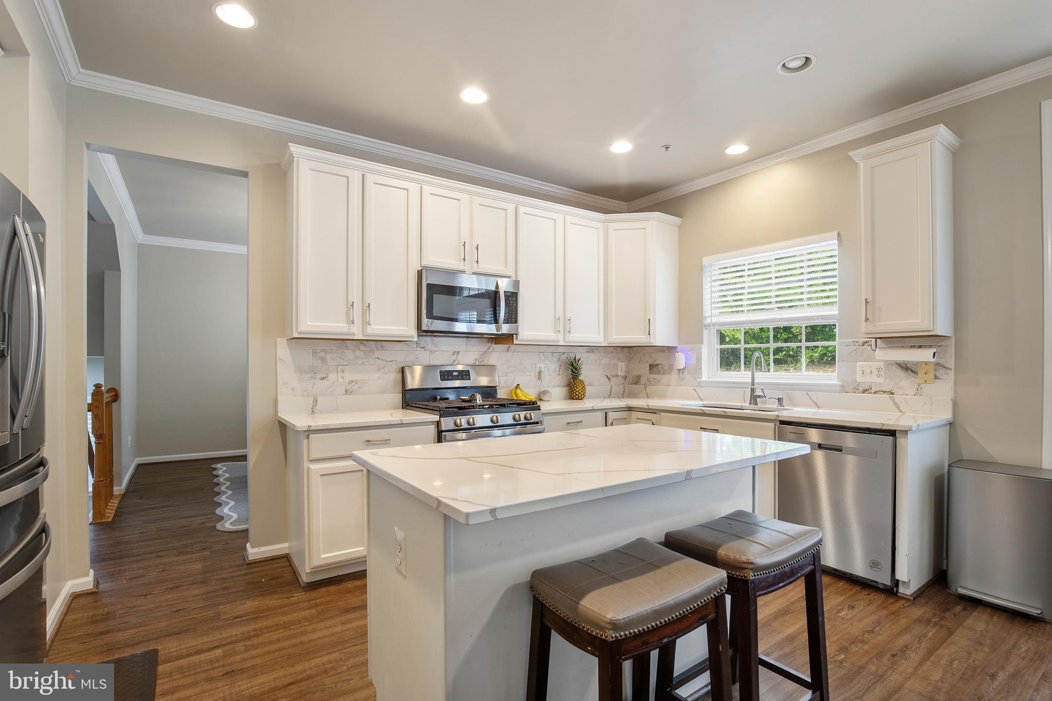 STONEGATE ESTATES - Residential