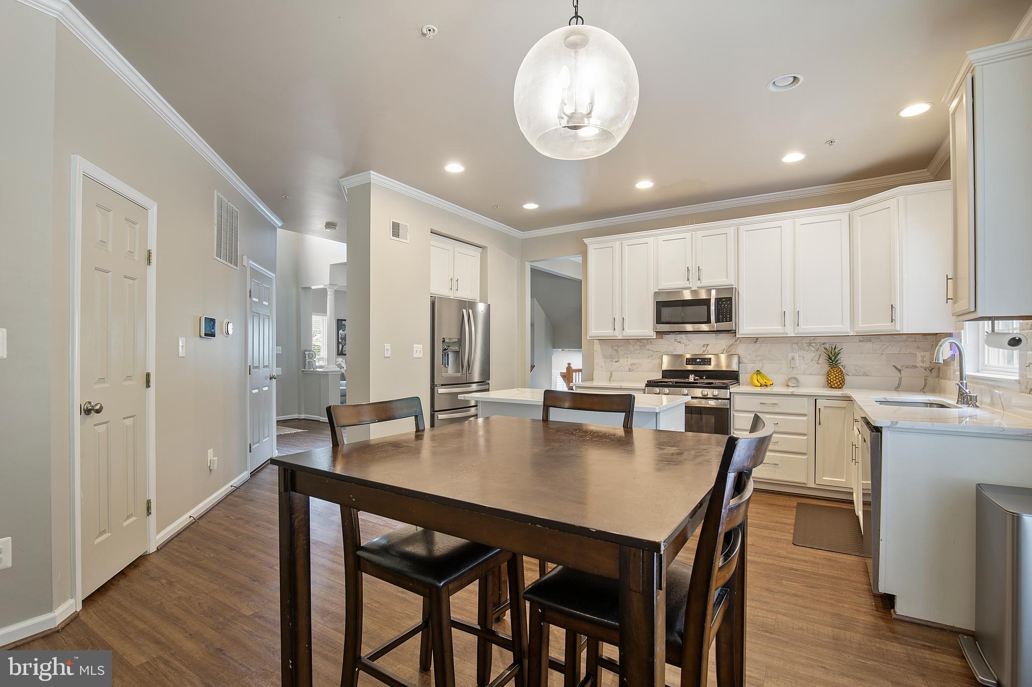 STONEGATE ESTATES - Residential