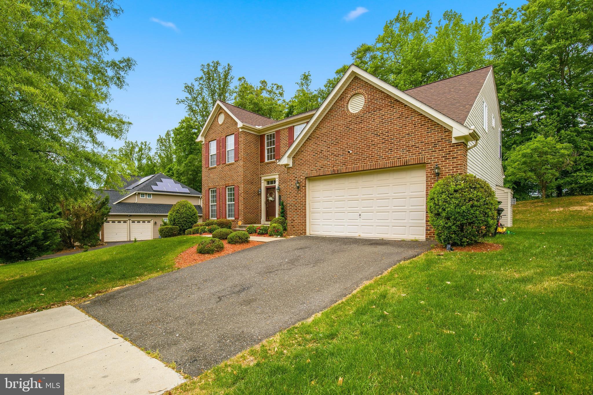 STONEGATE ESTATES - Residential