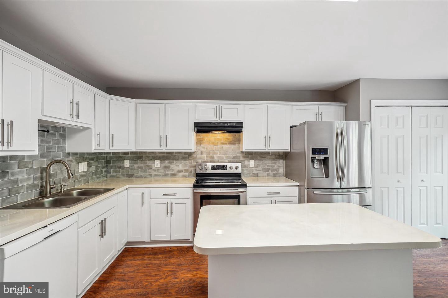 607 TWIN BROOK LANE
