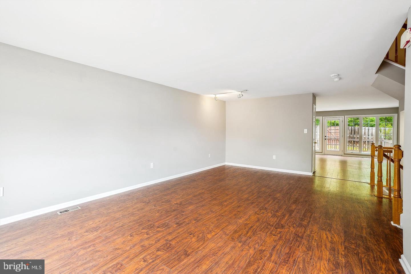 607 TWIN BROOK LANE