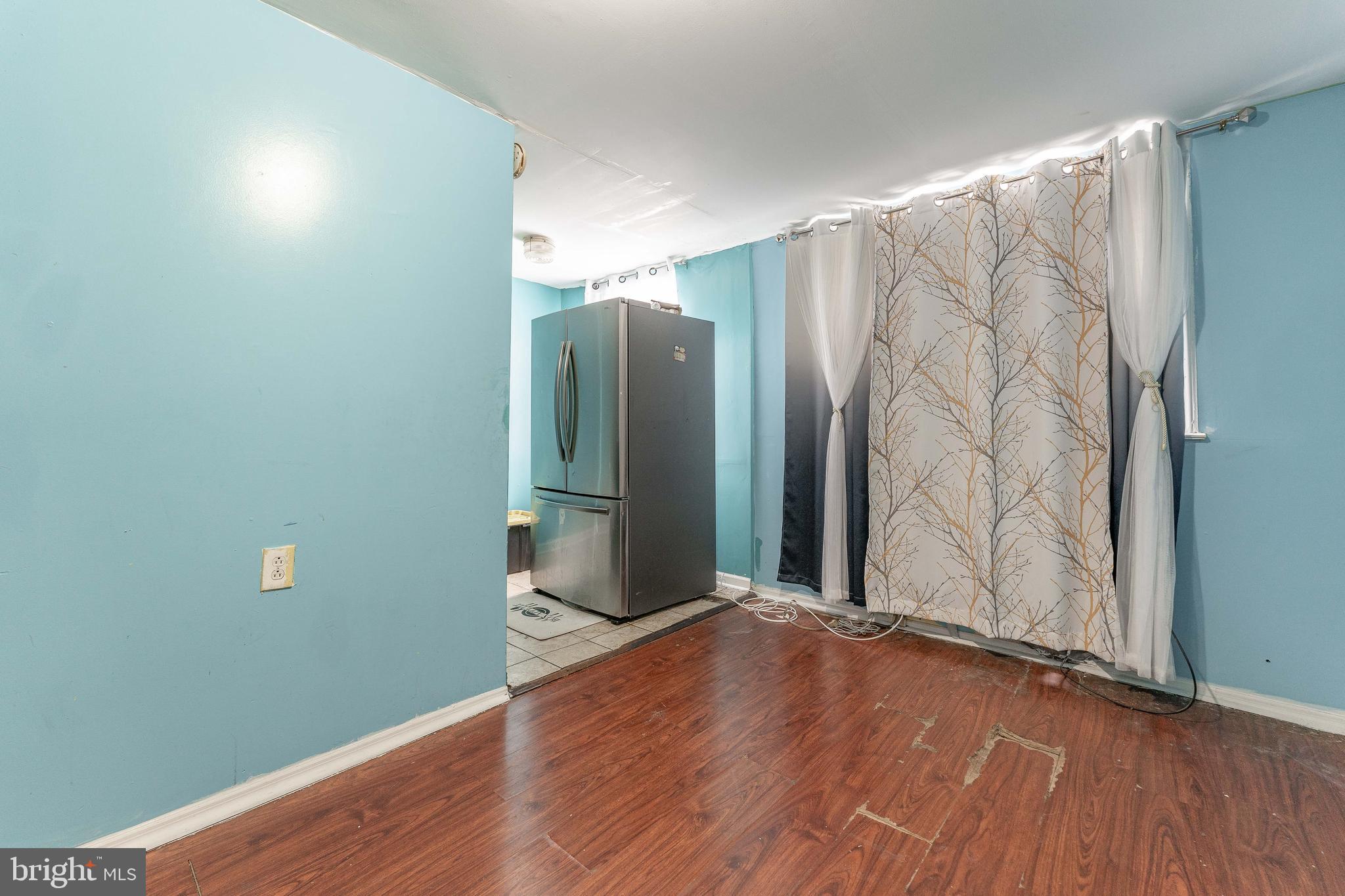 LANSDOWNE PARK - Residential