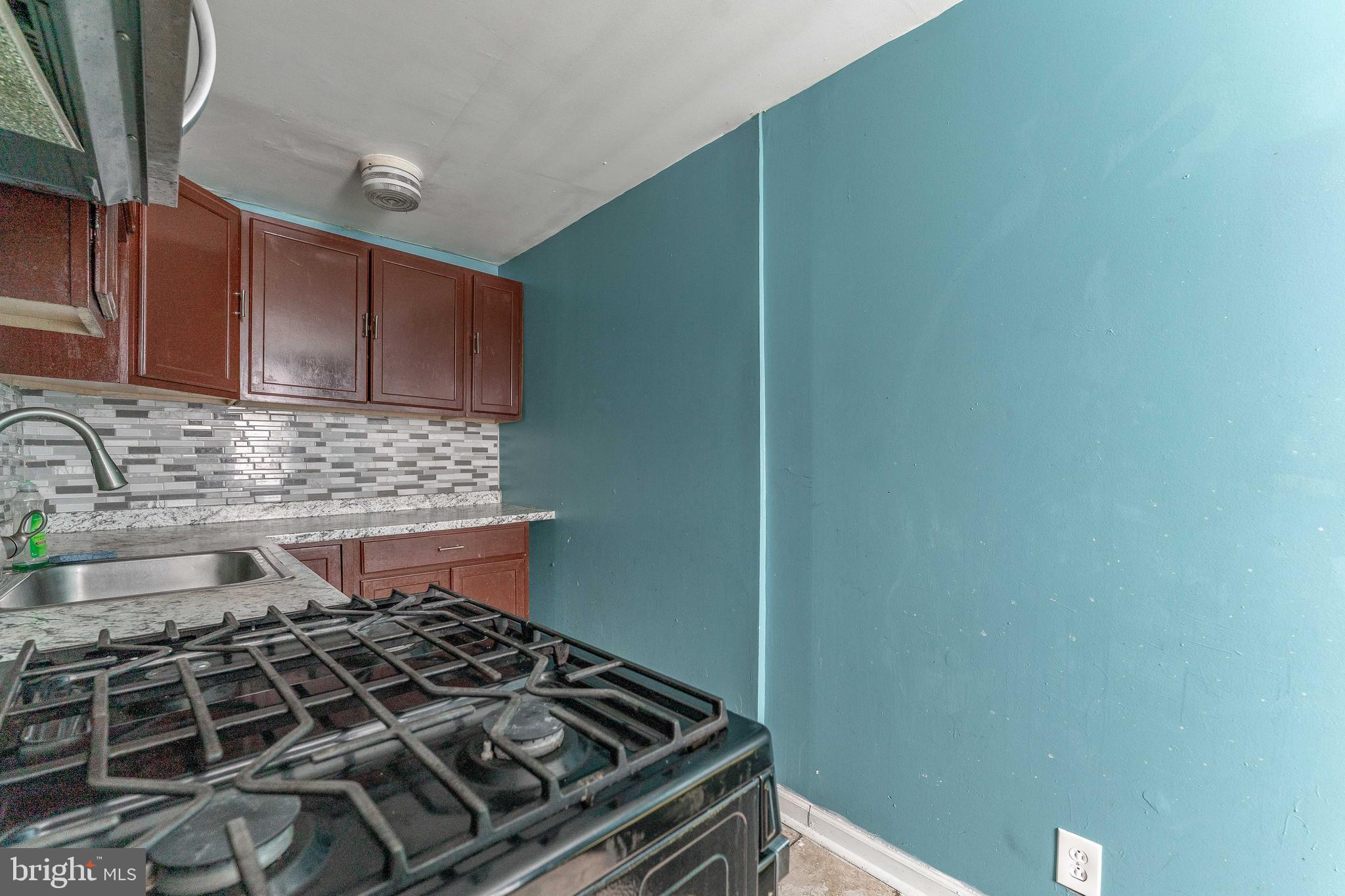 LANSDOWNE PARK - Residential