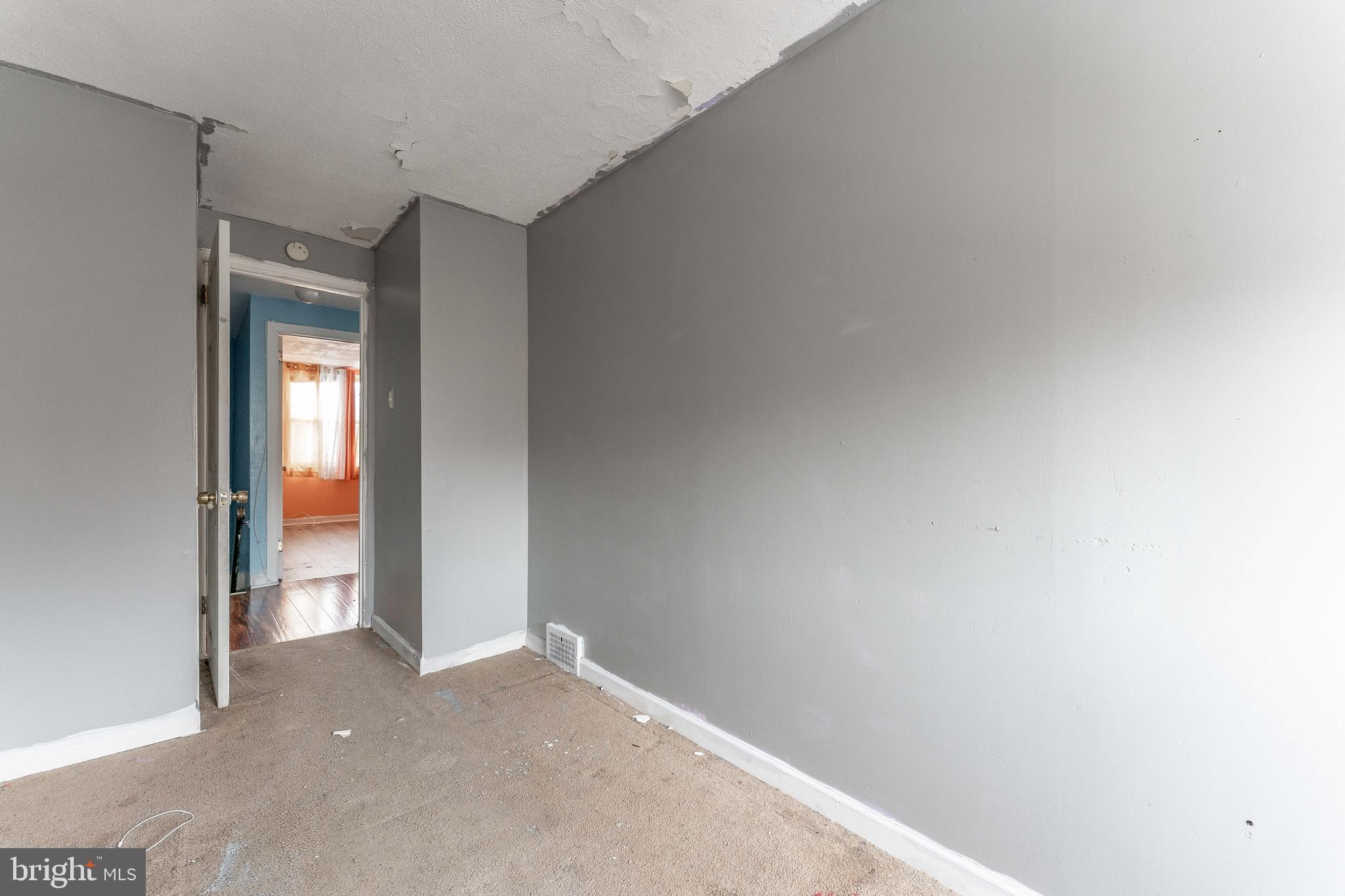 LANSDOWNE PARK - Residential