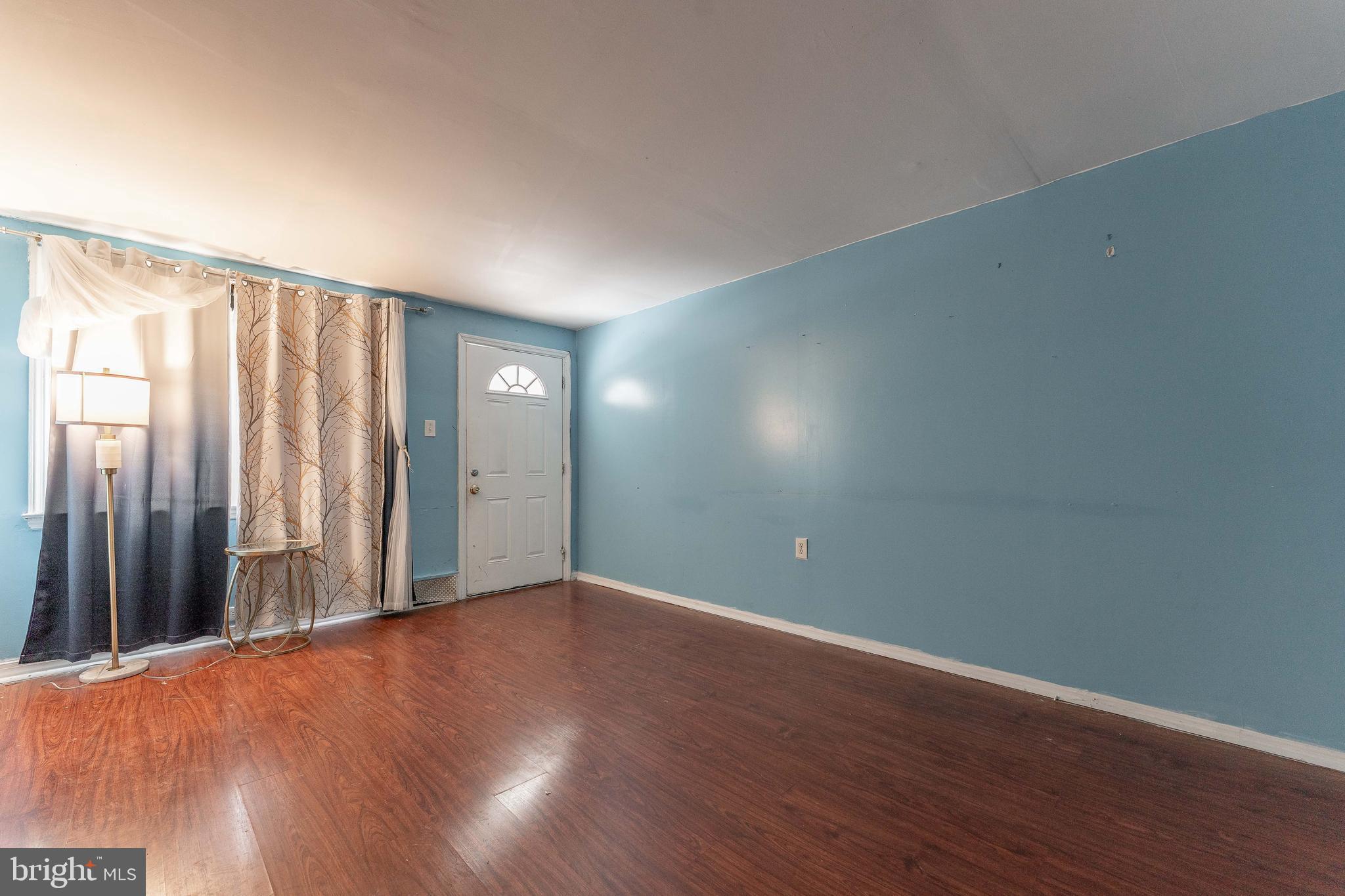 LANSDOWNE PARK - Residential