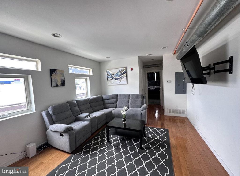 Photo of 117 W Girard Avenue #2, PHILADELPHIA, PA 19123 (MLS # PAPH2586950)