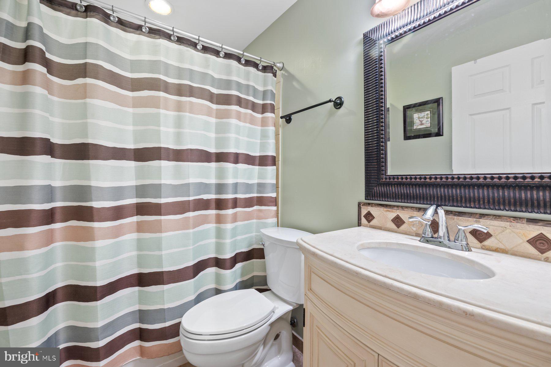 ASHBURN STATION - Residential