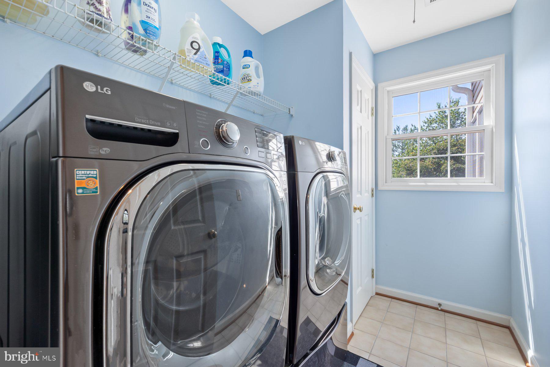 ASHBURN STATION - Residential