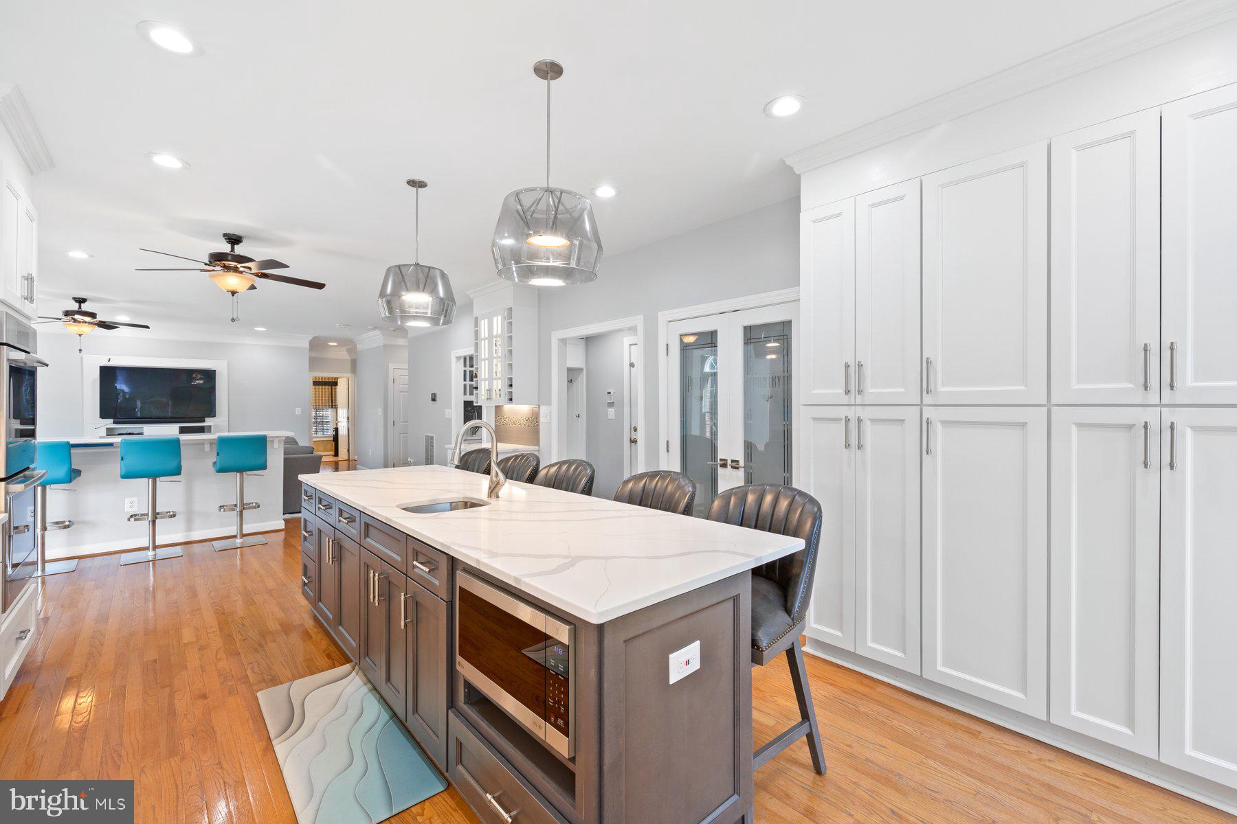 ASHBURN STATION - Residential