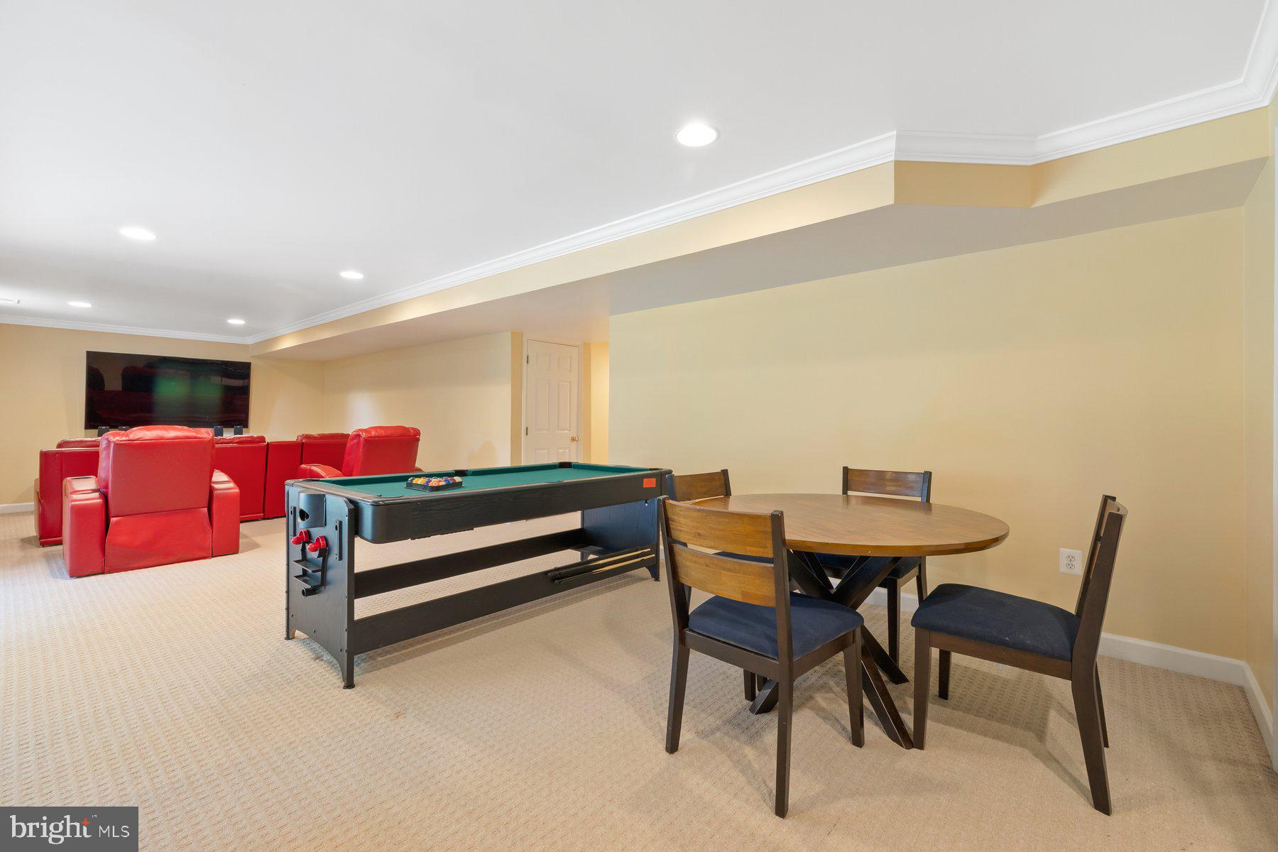 ASHBURN STATION - Residential