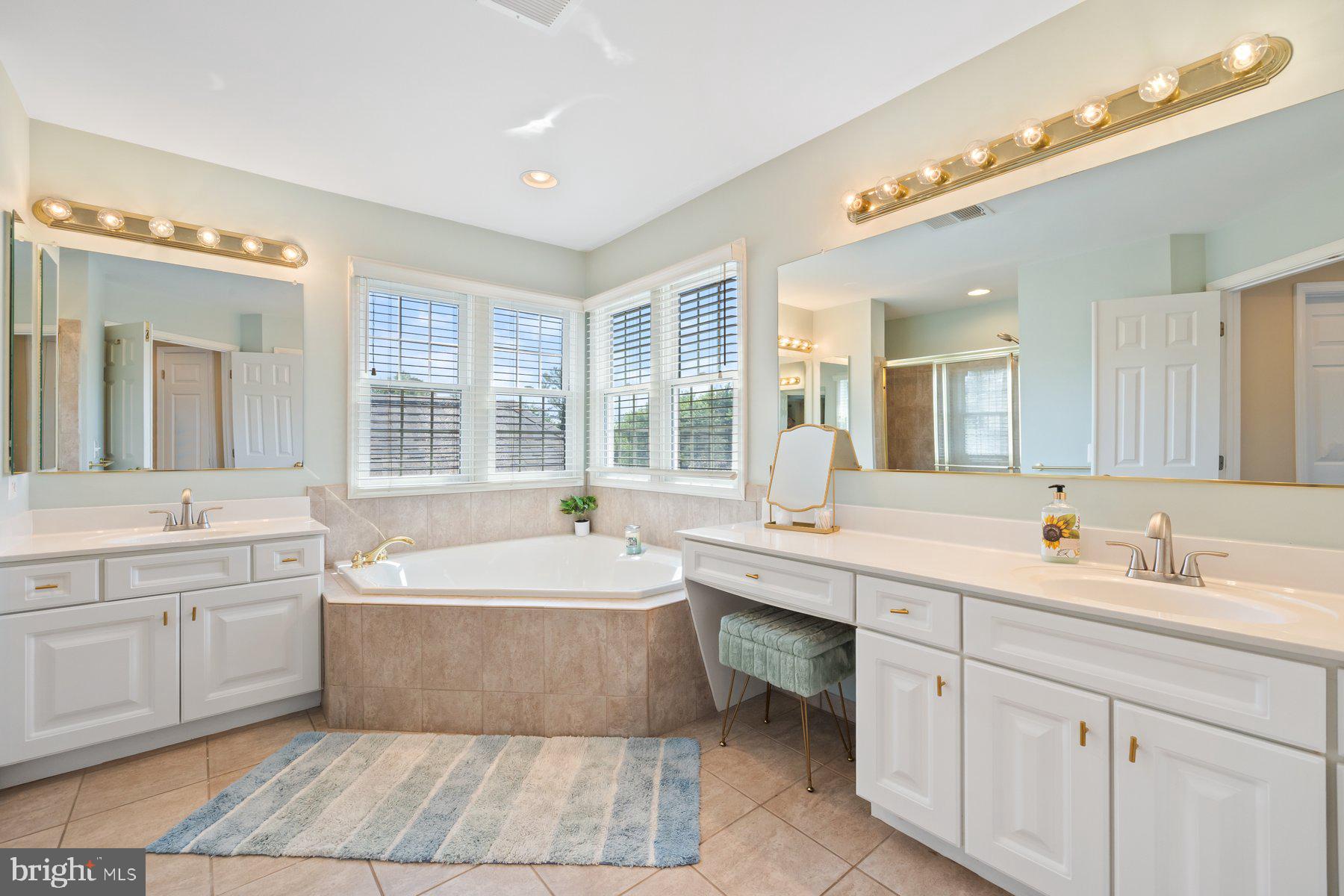 ASHBURN STATION - Residential