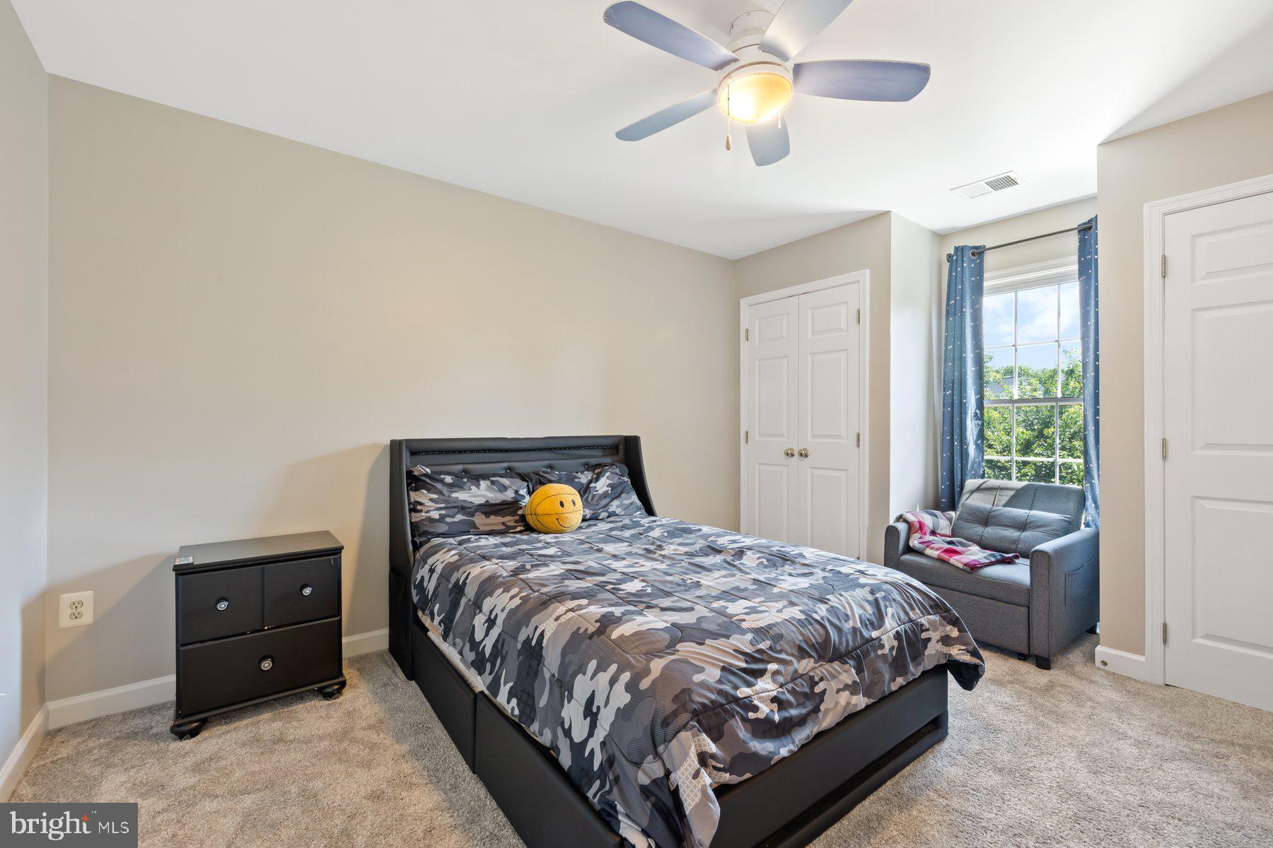 ASHBURN STATION - Residential