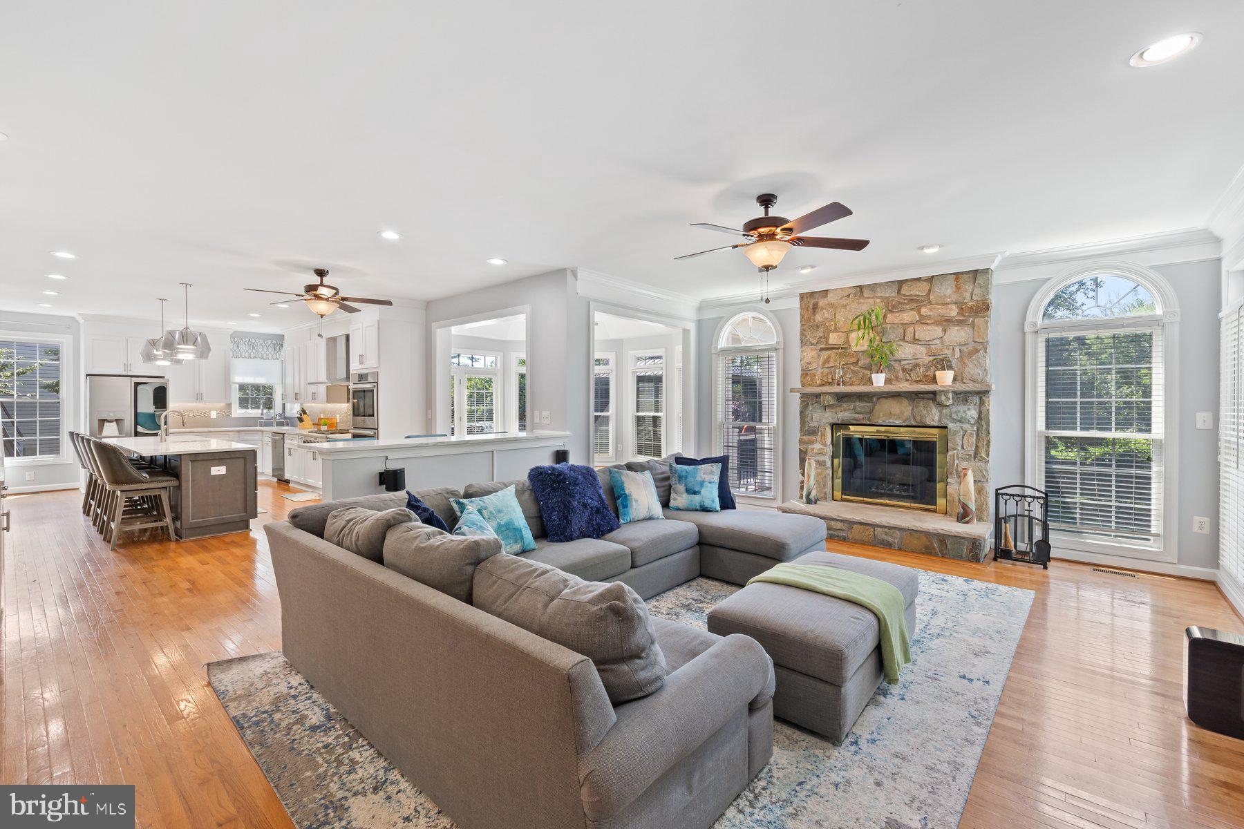 ASHBURN STATION - Residential