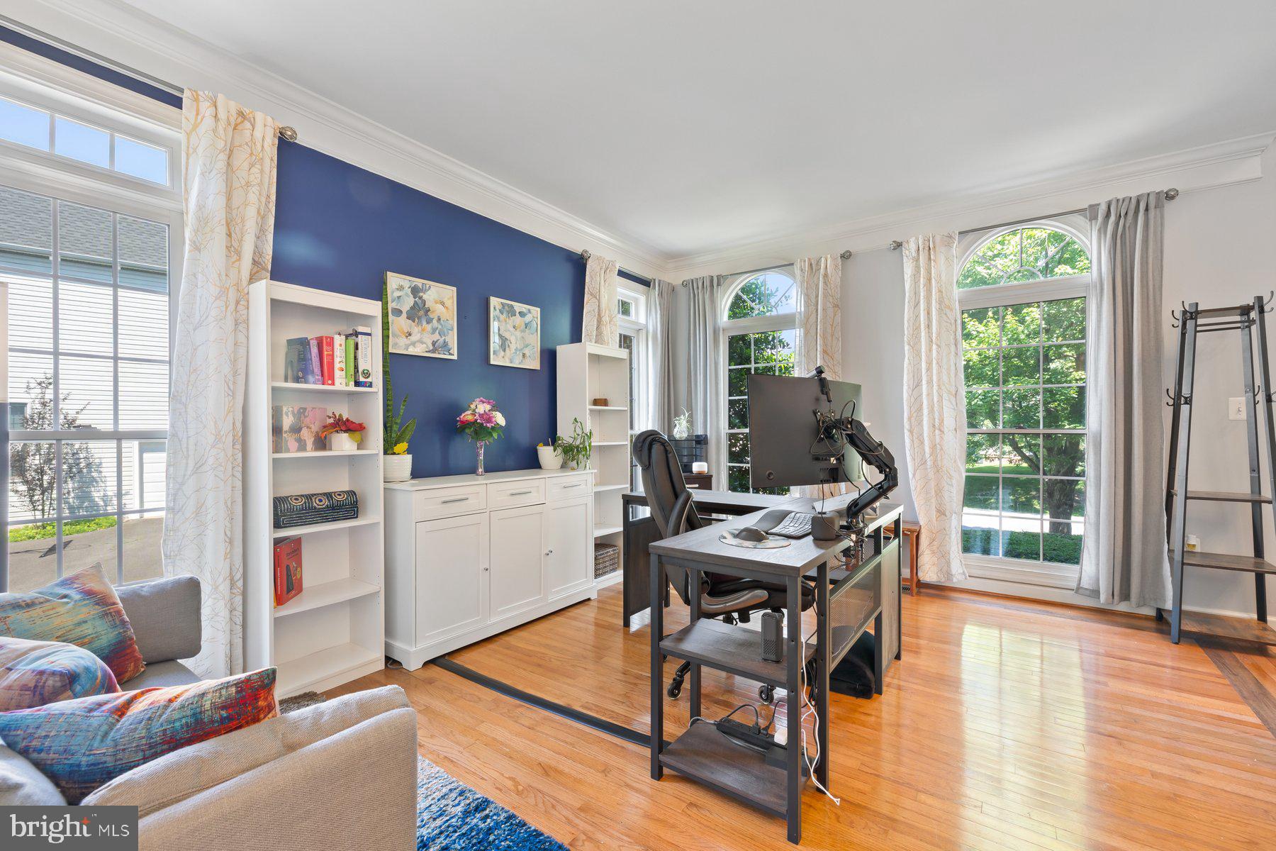 ASHBURN STATION - Residential