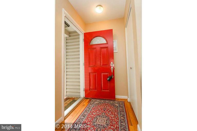 VIENNA WOODS - Residential Lease