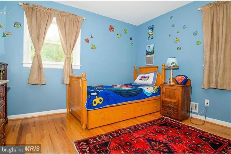 VIENNA WOODS - Residential Lease