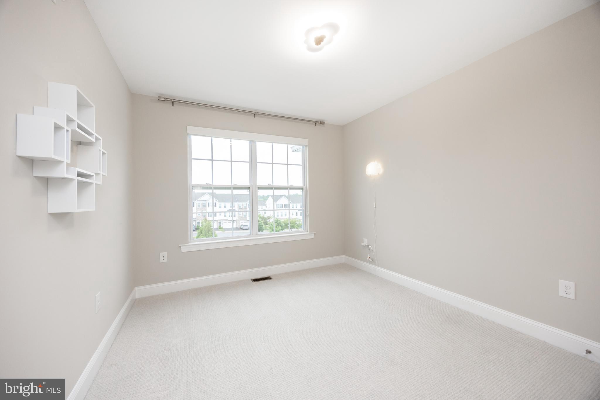 COURTS AT BRYNWOOD - Residential Lease