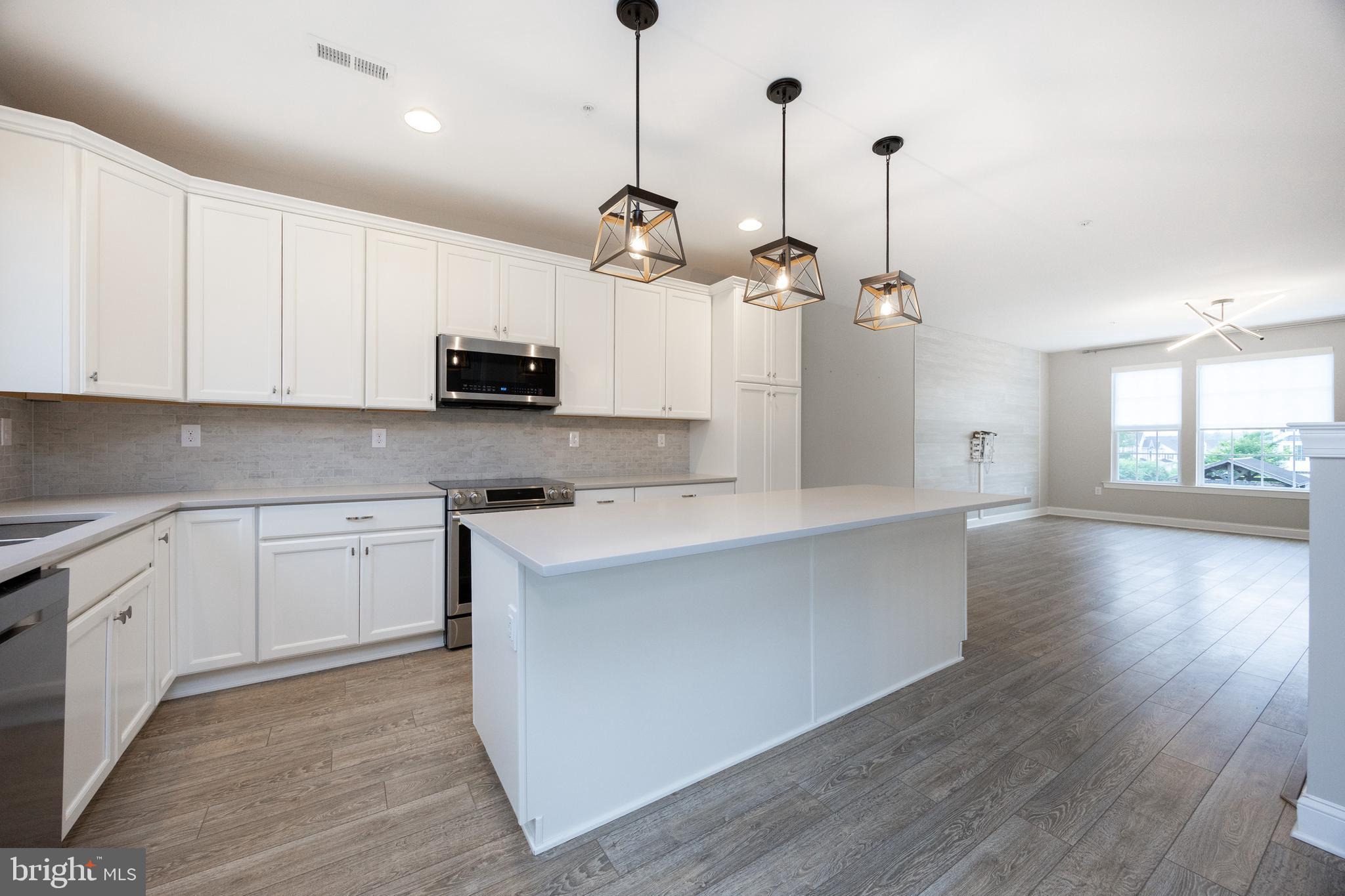 COURTS AT BRYNWOOD - Residential Lease