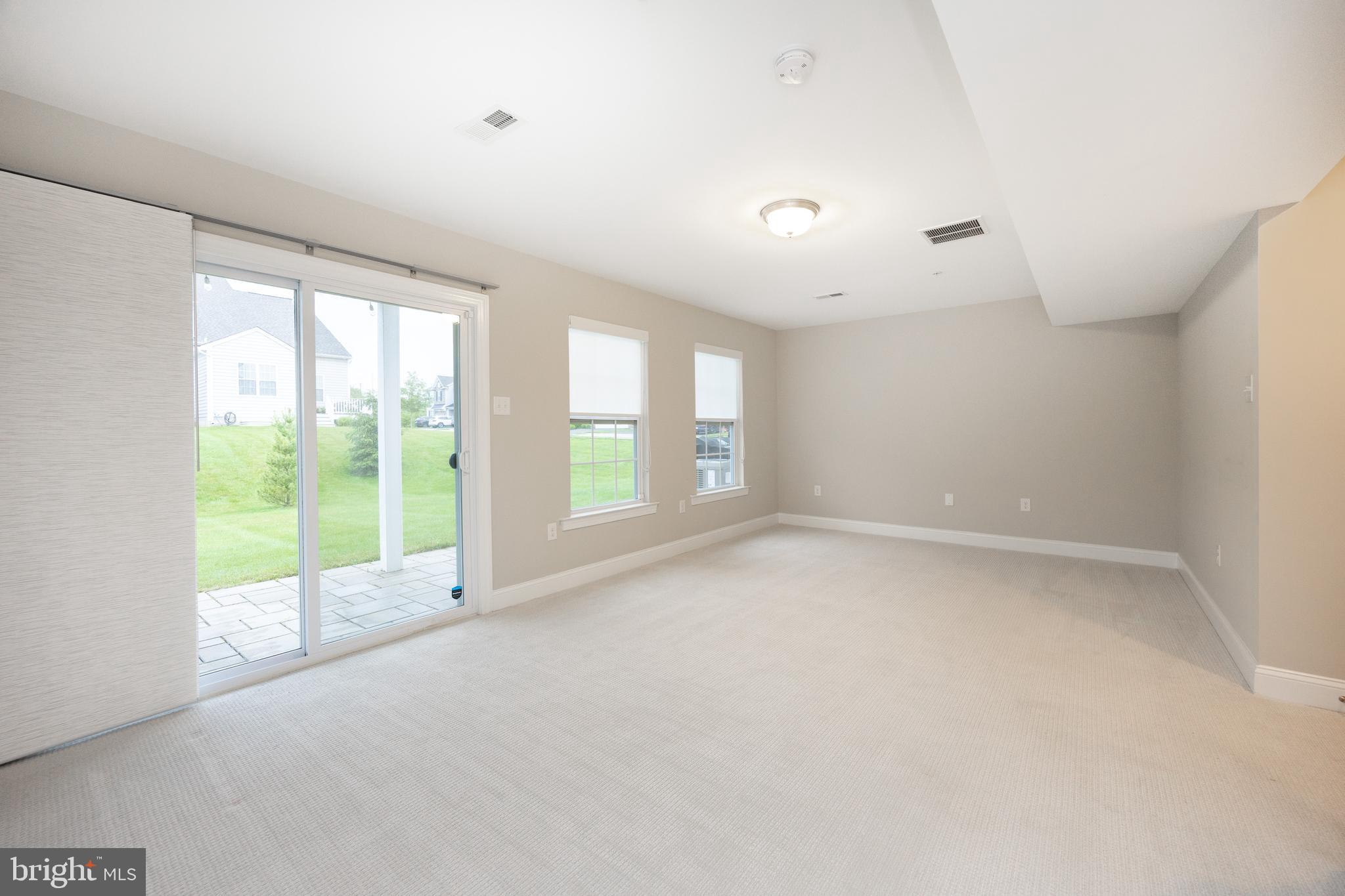 COURTS AT BRYNWOOD - Residential Lease