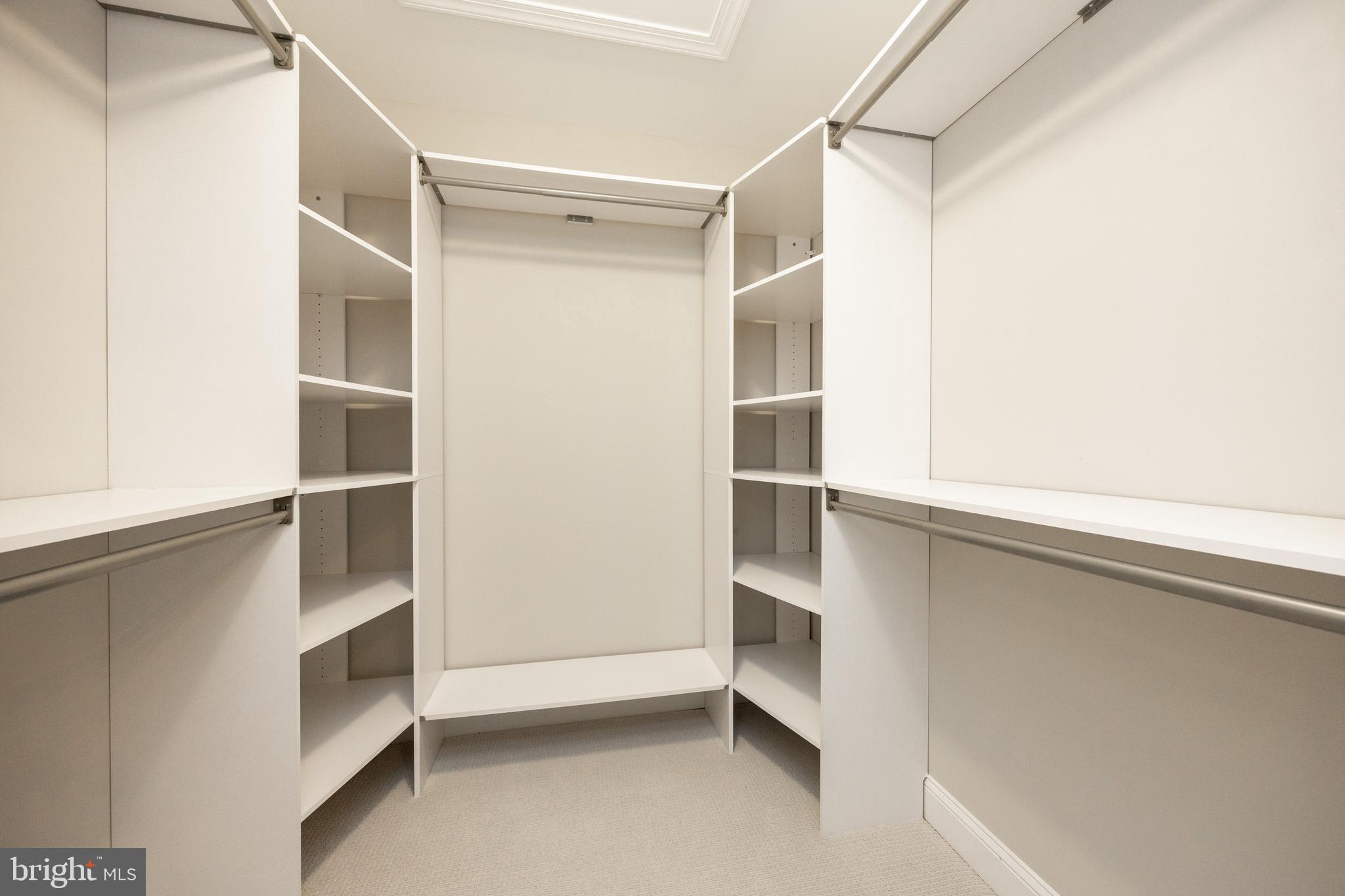 COURTS AT BRYNWOOD - Residential Lease