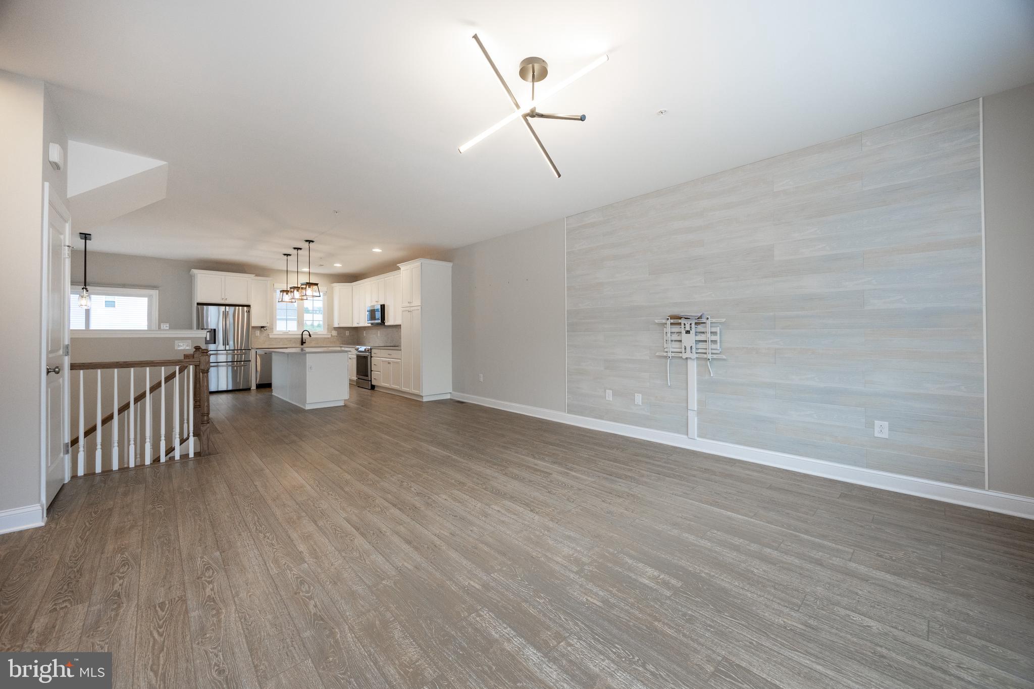 228 CADENCE COURT