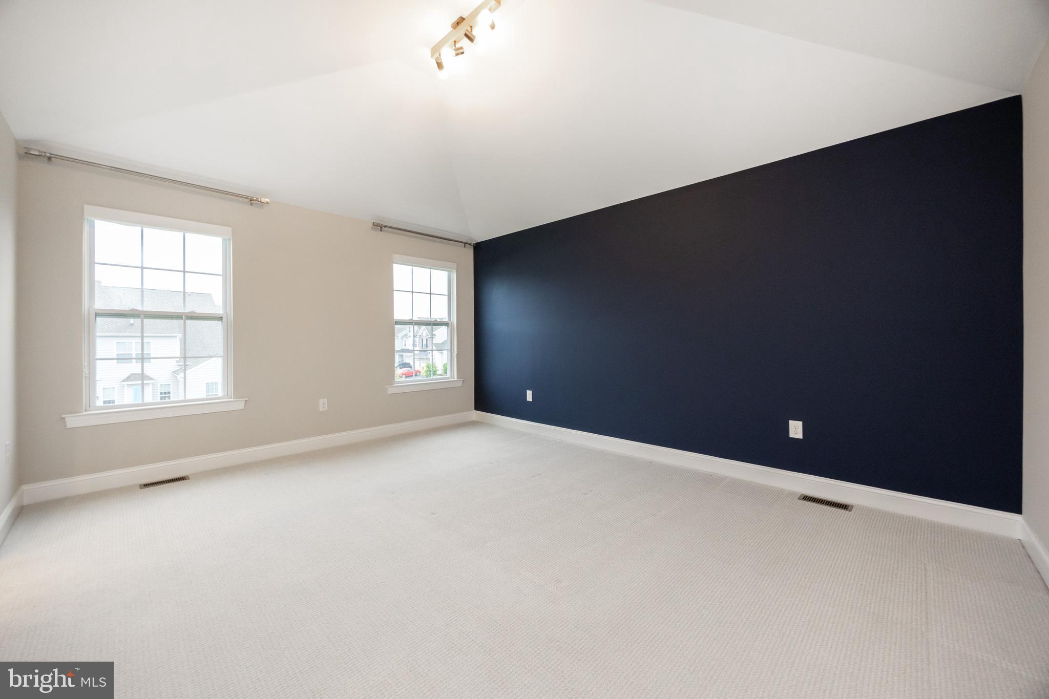 COURTS AT BRYNWOOD - Residential Lease