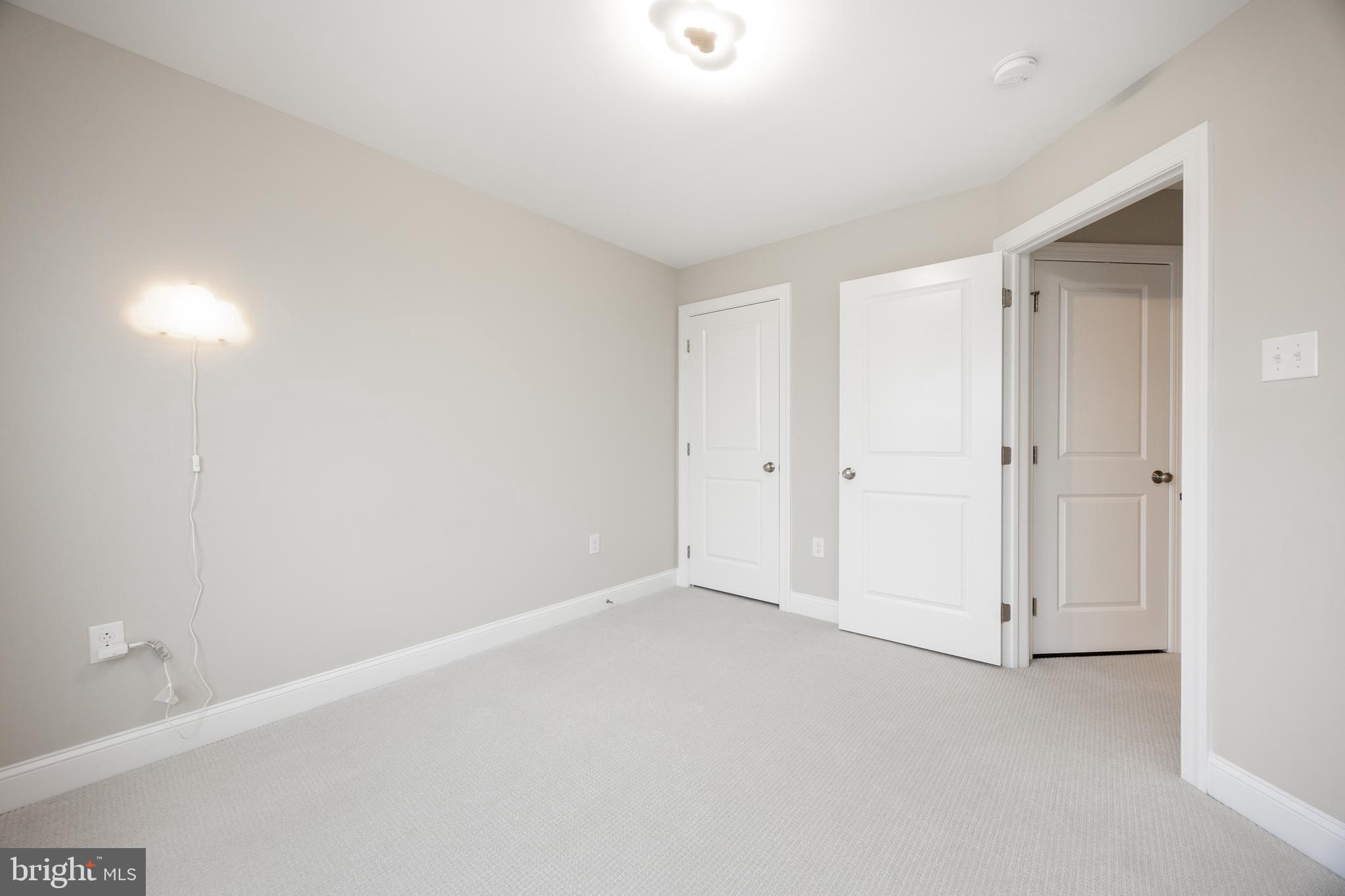 COURTS AT BRYNWOOD - Residential Lease