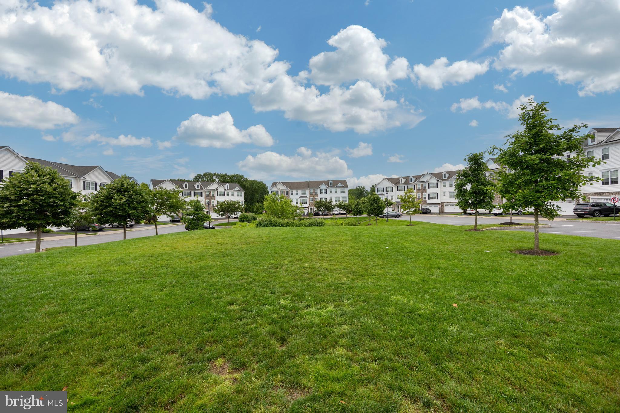 COURTS AT BRYNWOOD - Residential Lease