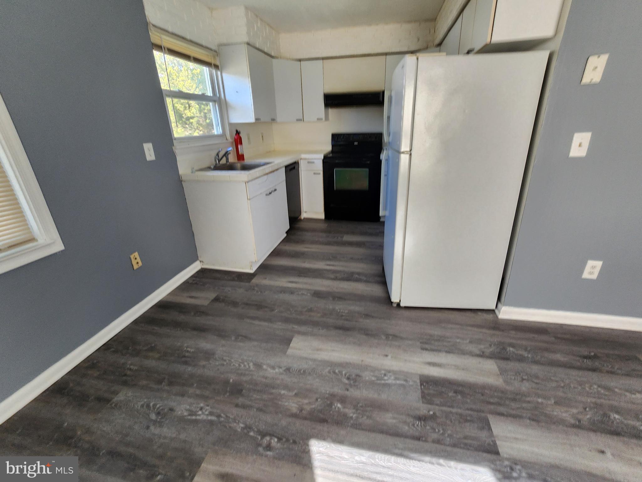 PRINCE PL AT NORTHAMPTOM - Residential Lease