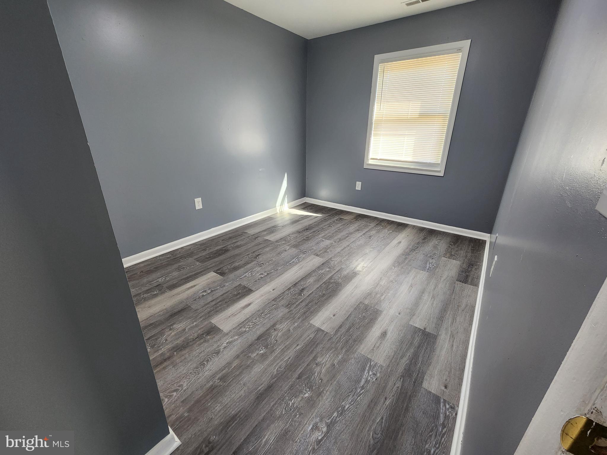 PRINCE PL AT NORTHAMPTOM - Residential Lease