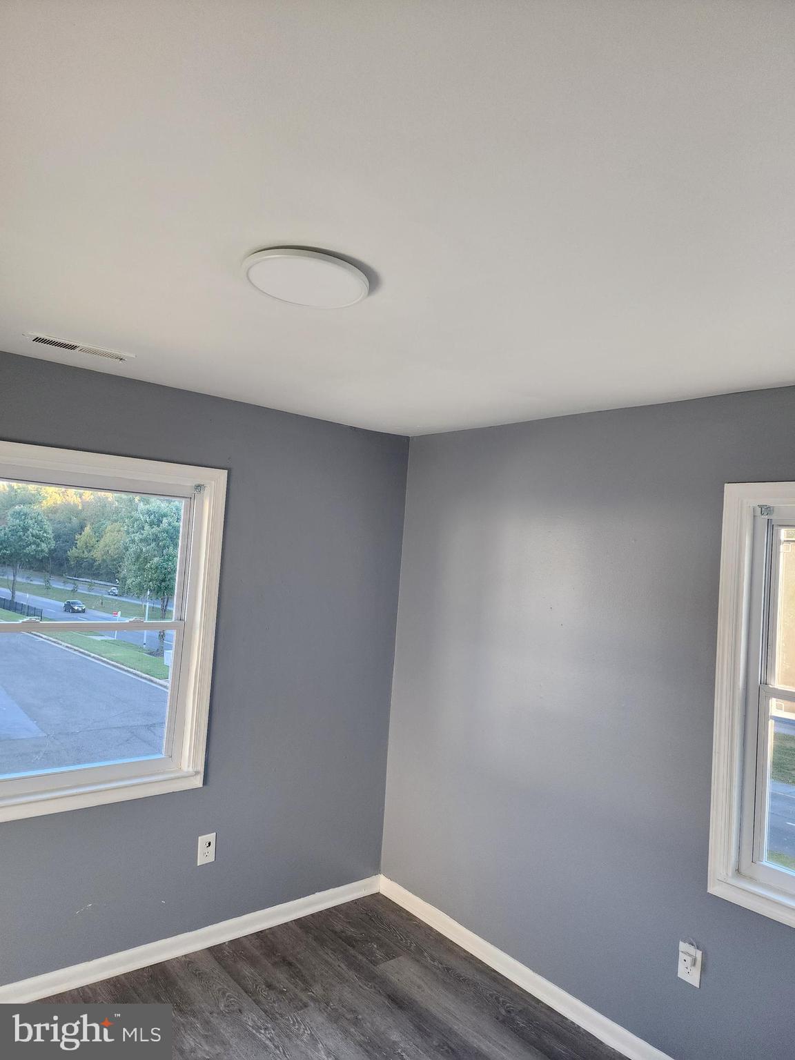 PRINCE PL AT NORTHAMPTOM - Residential Lease