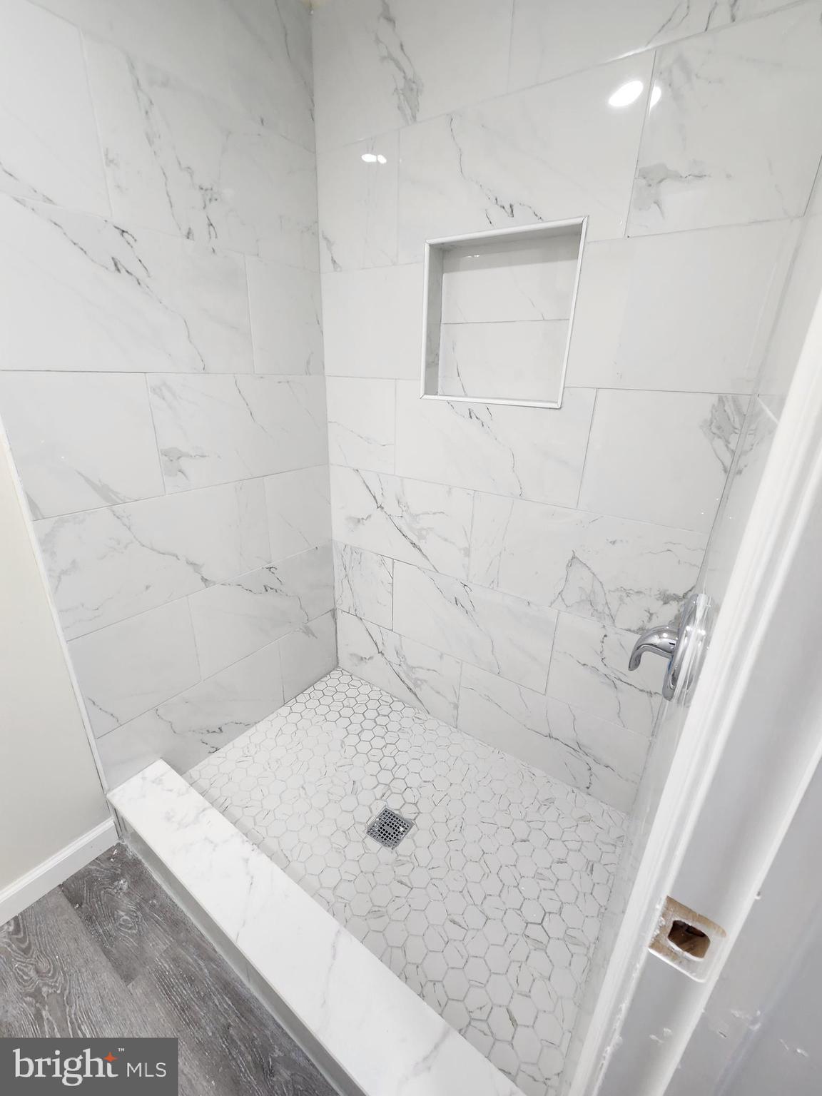 PRINCE PL AT NORTHAMPTOM - Residential Lease