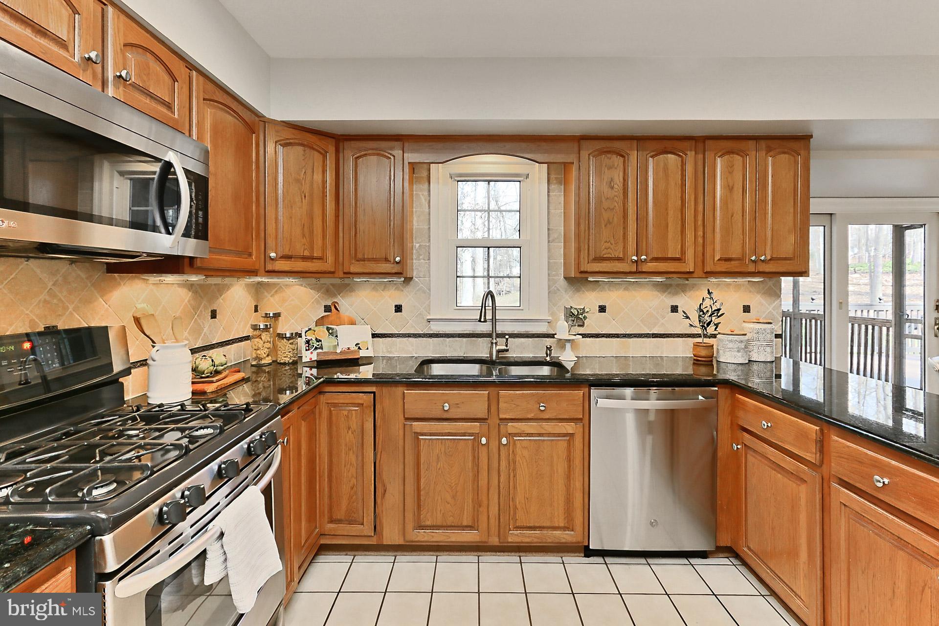 FAIRFAX STATION - Residential