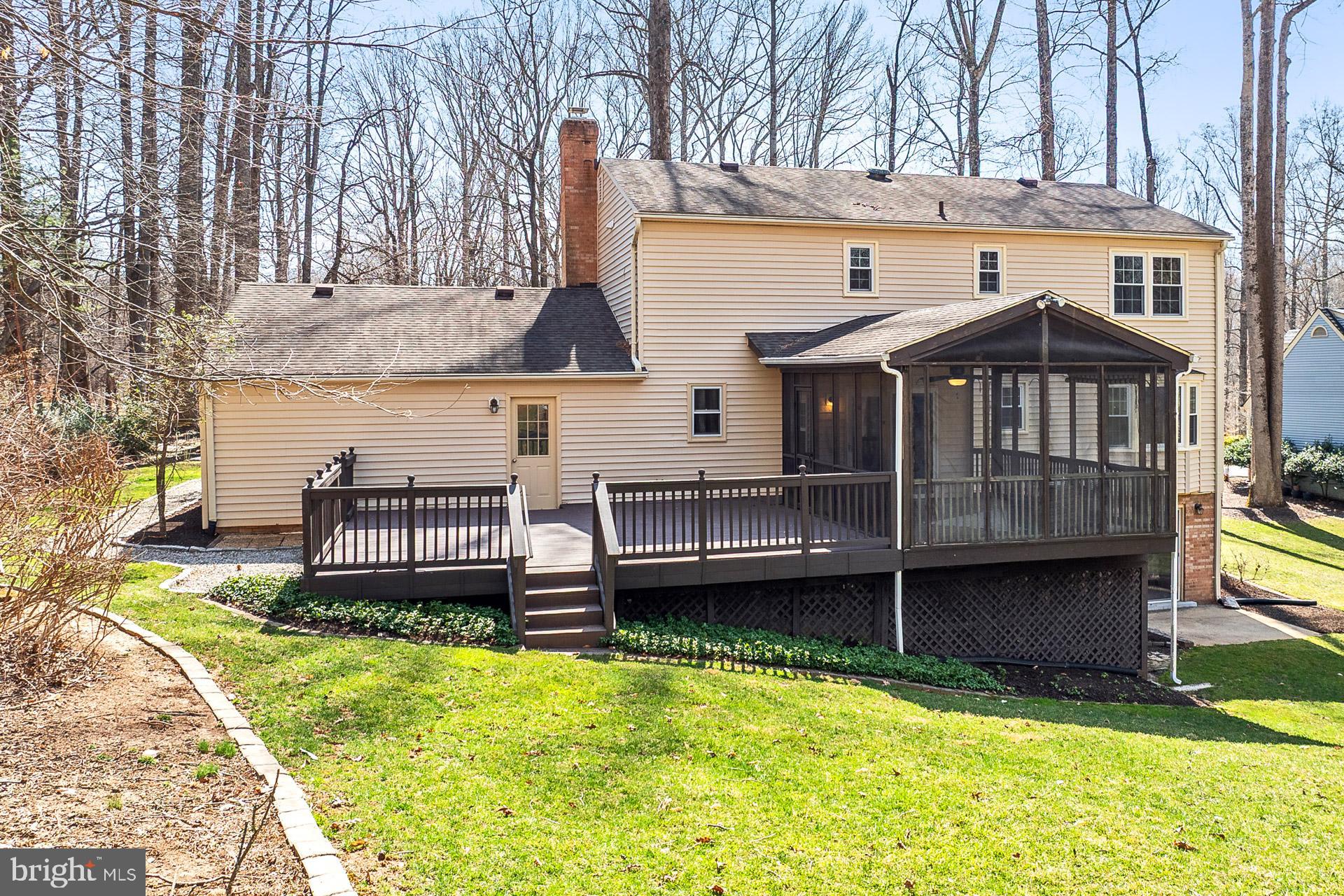 FAIRFAX STATION - Residential