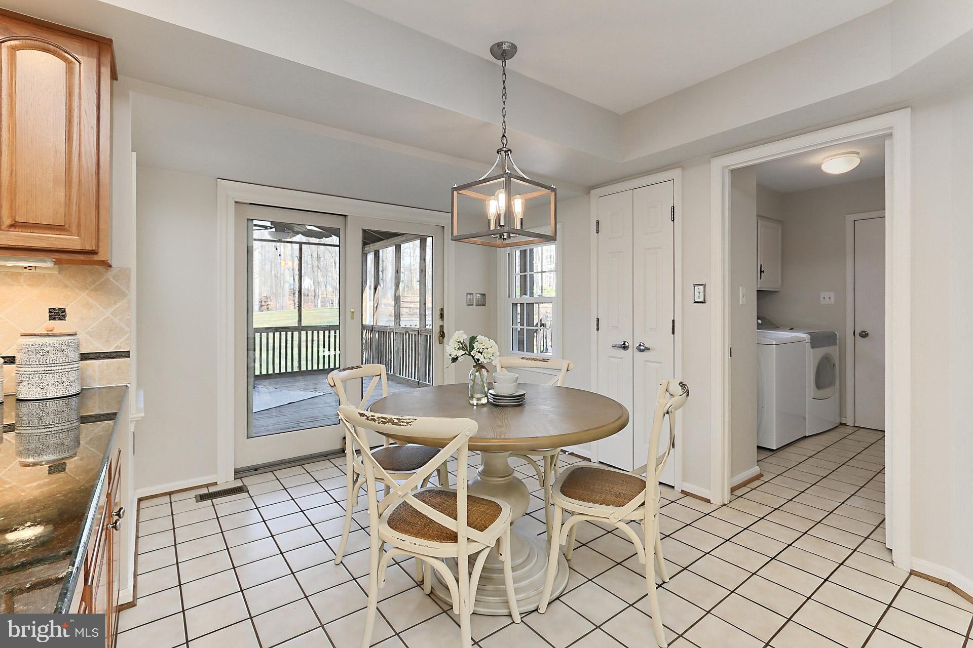 FAIRFAX STATION - Residential