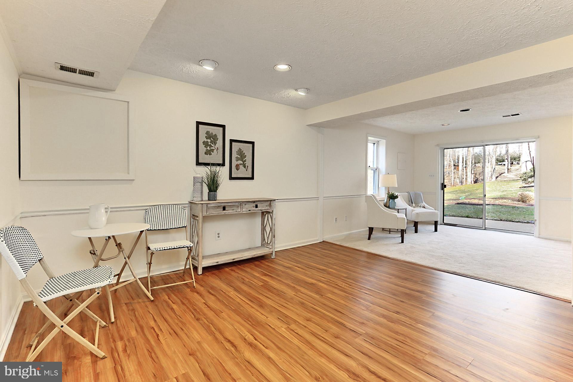 FAIRFAX STATION - Residential