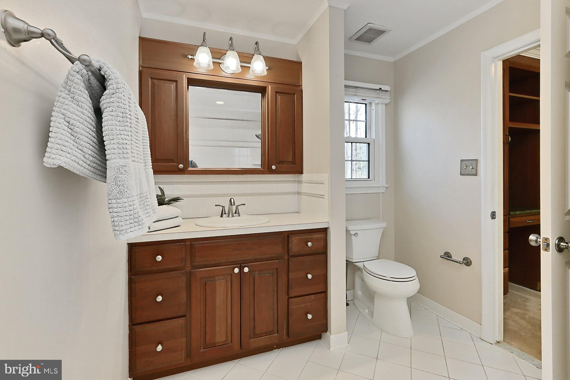 FAIRFAX STATION - Residential