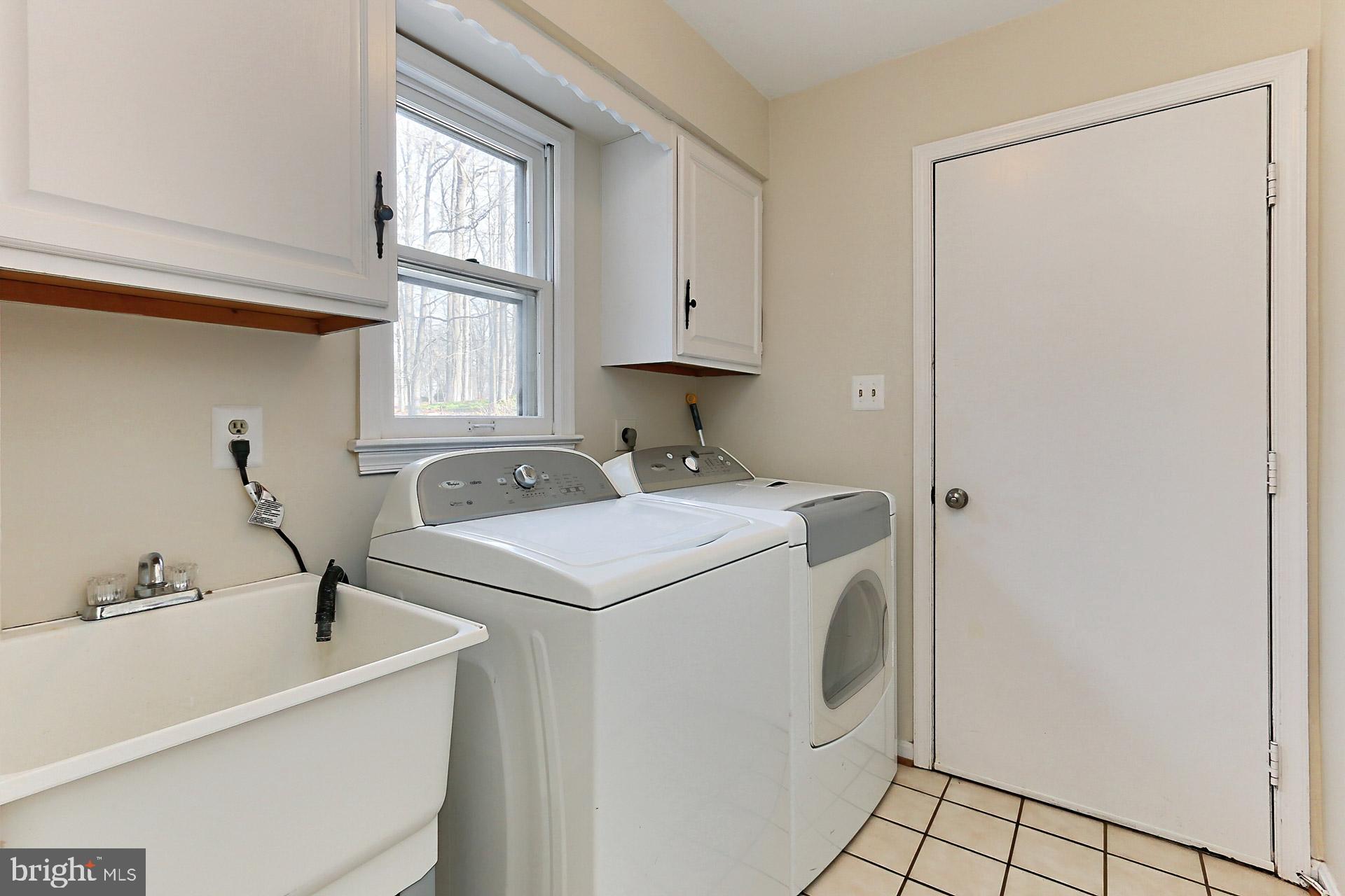 FAIRFAX STATION - Residential