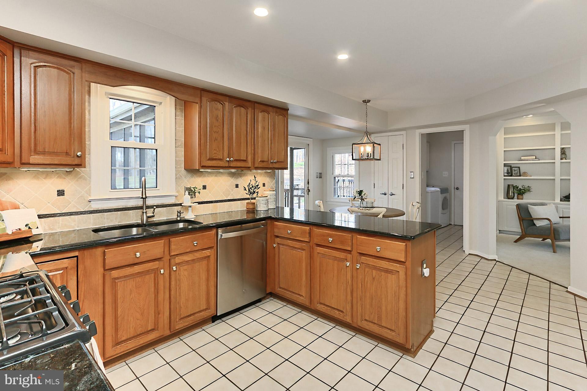 FAIRFAX STATION - Residential